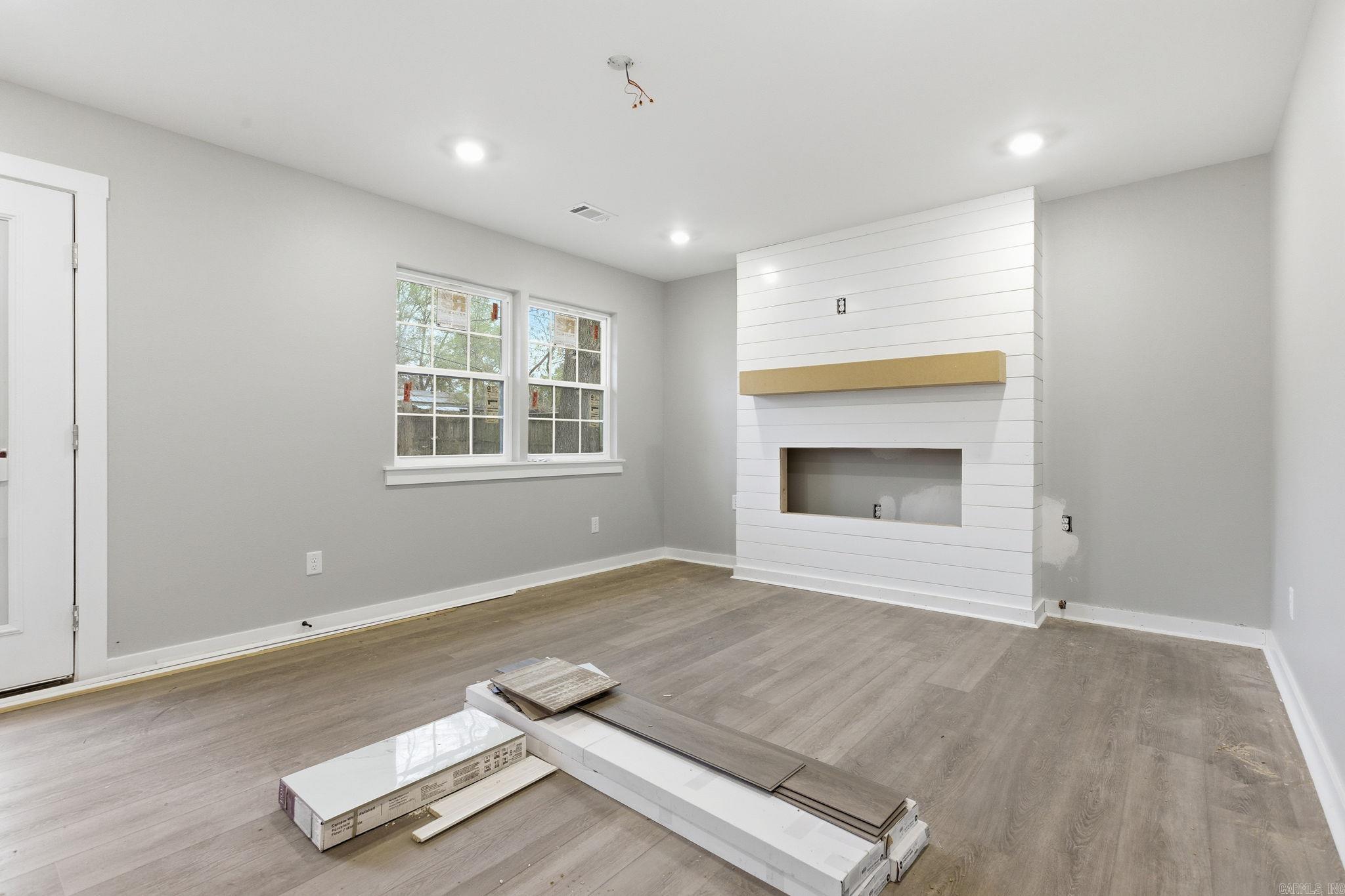 CLOVERDALE - Residential