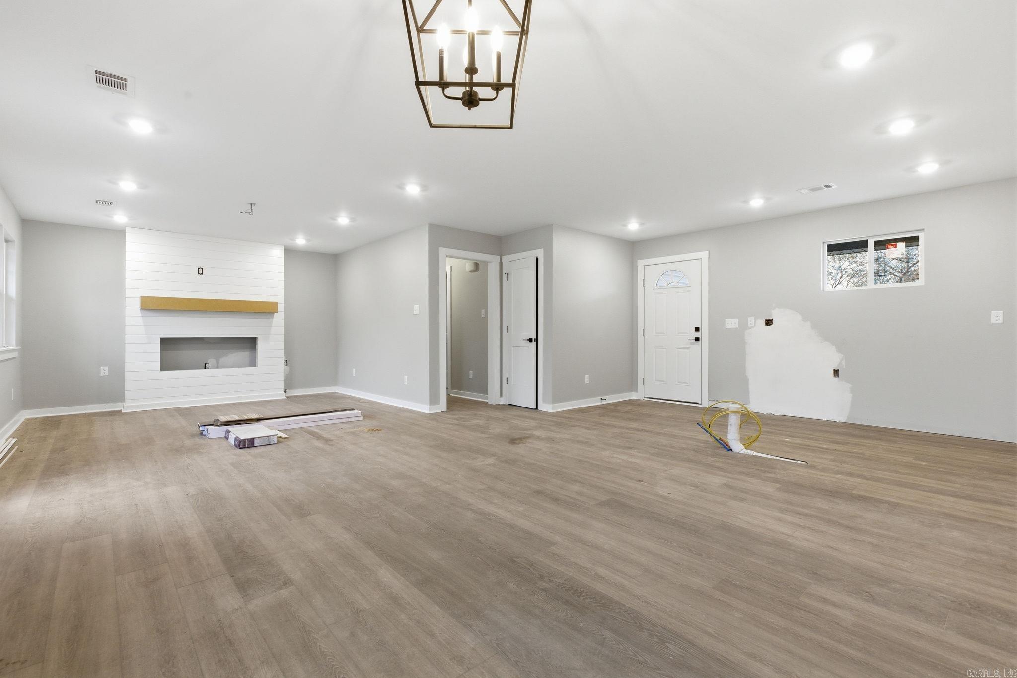 CLOVERDALE - Residential