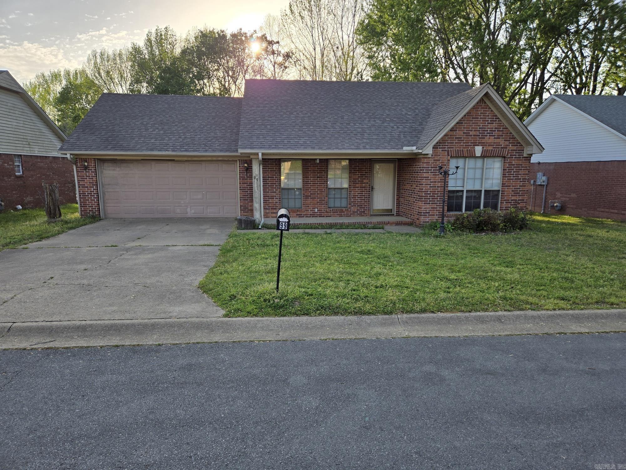 FIELDS FARM - Residential