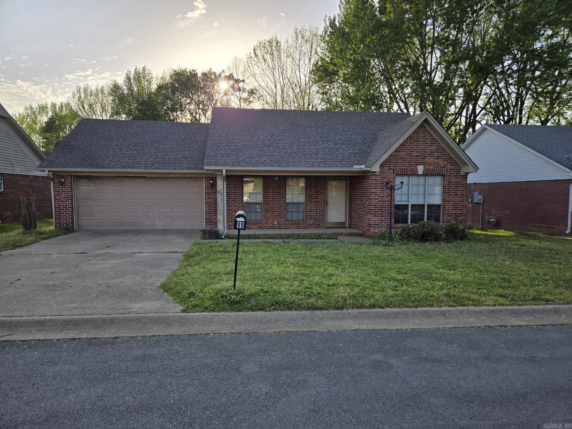 FIELDS FARM - Residential