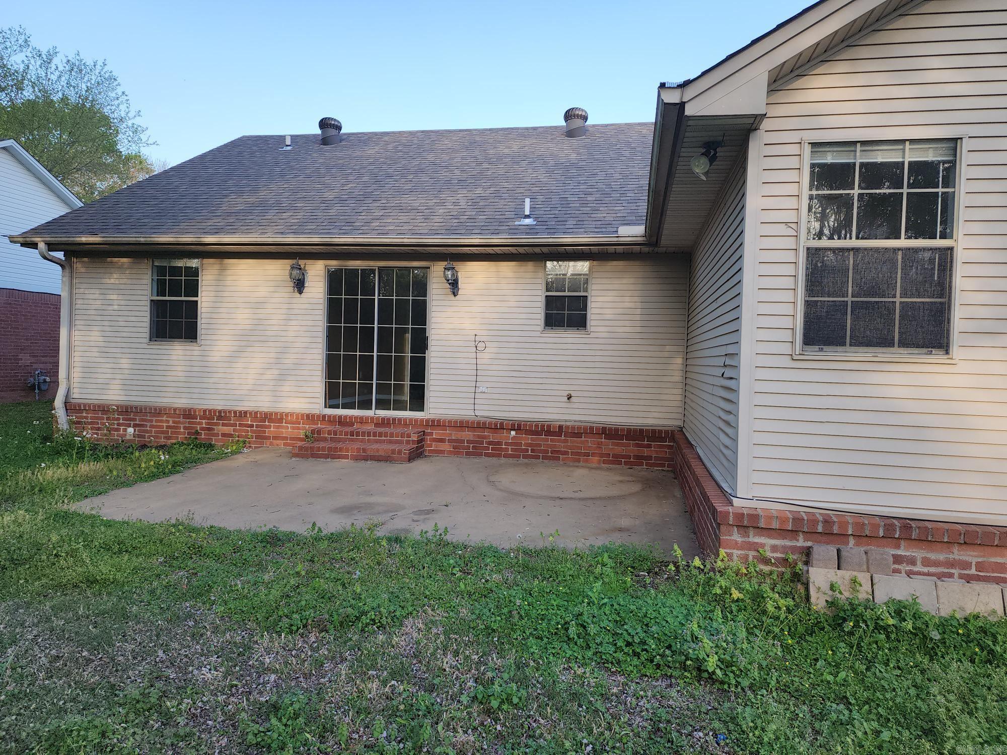 FIELDS FARM - Residential