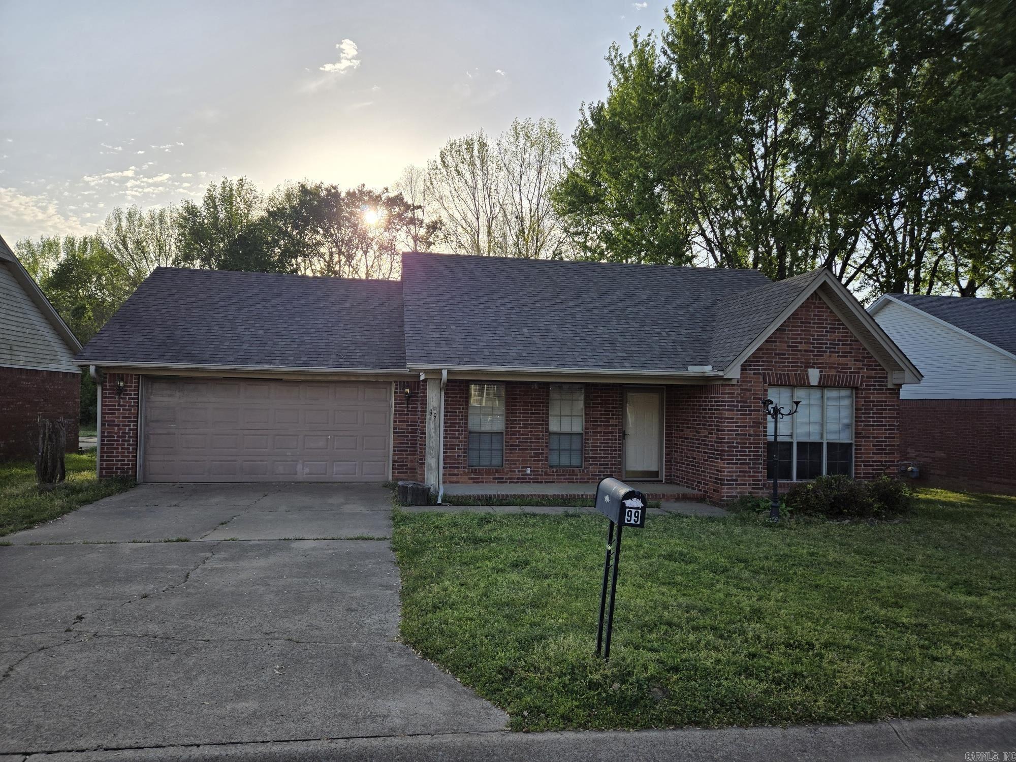 FIELDS FARM - Residential