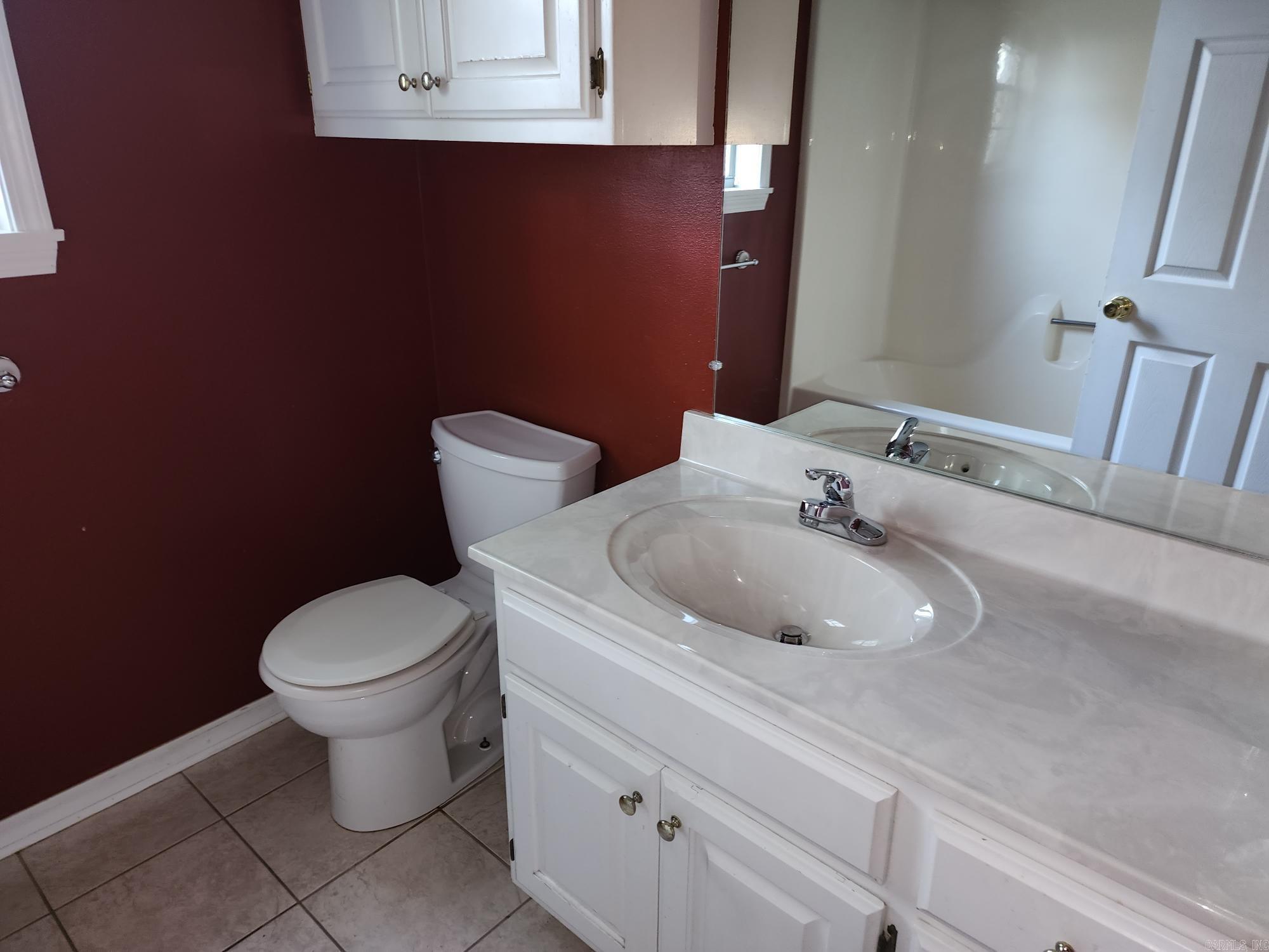 FIELDS FARM - Residential