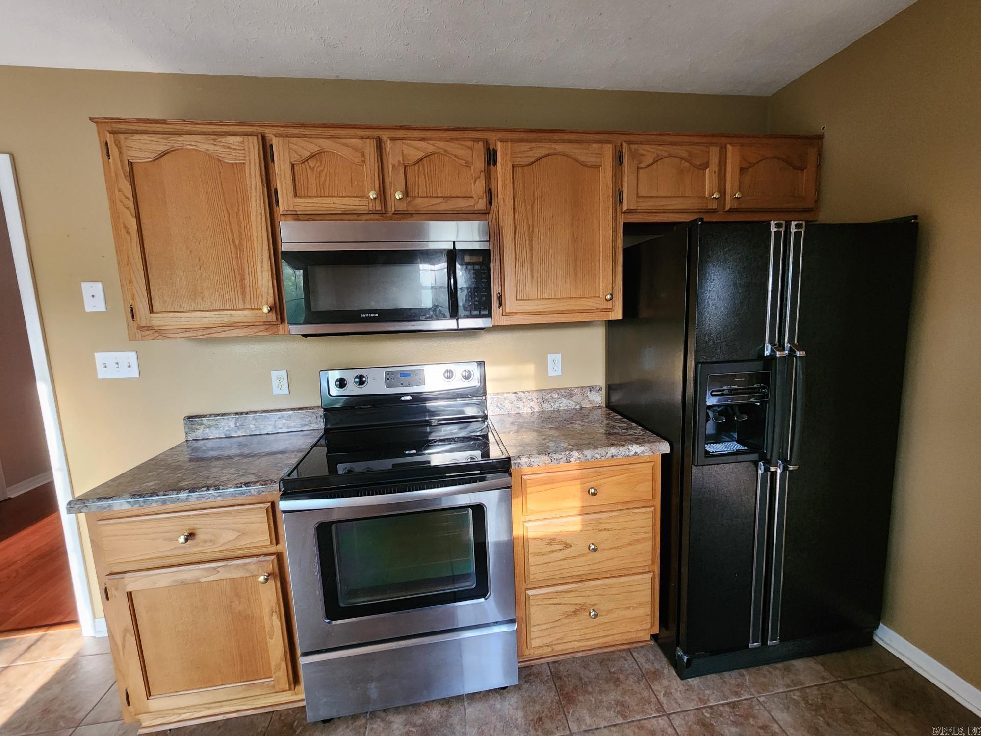 FIELDS FARM - Residential