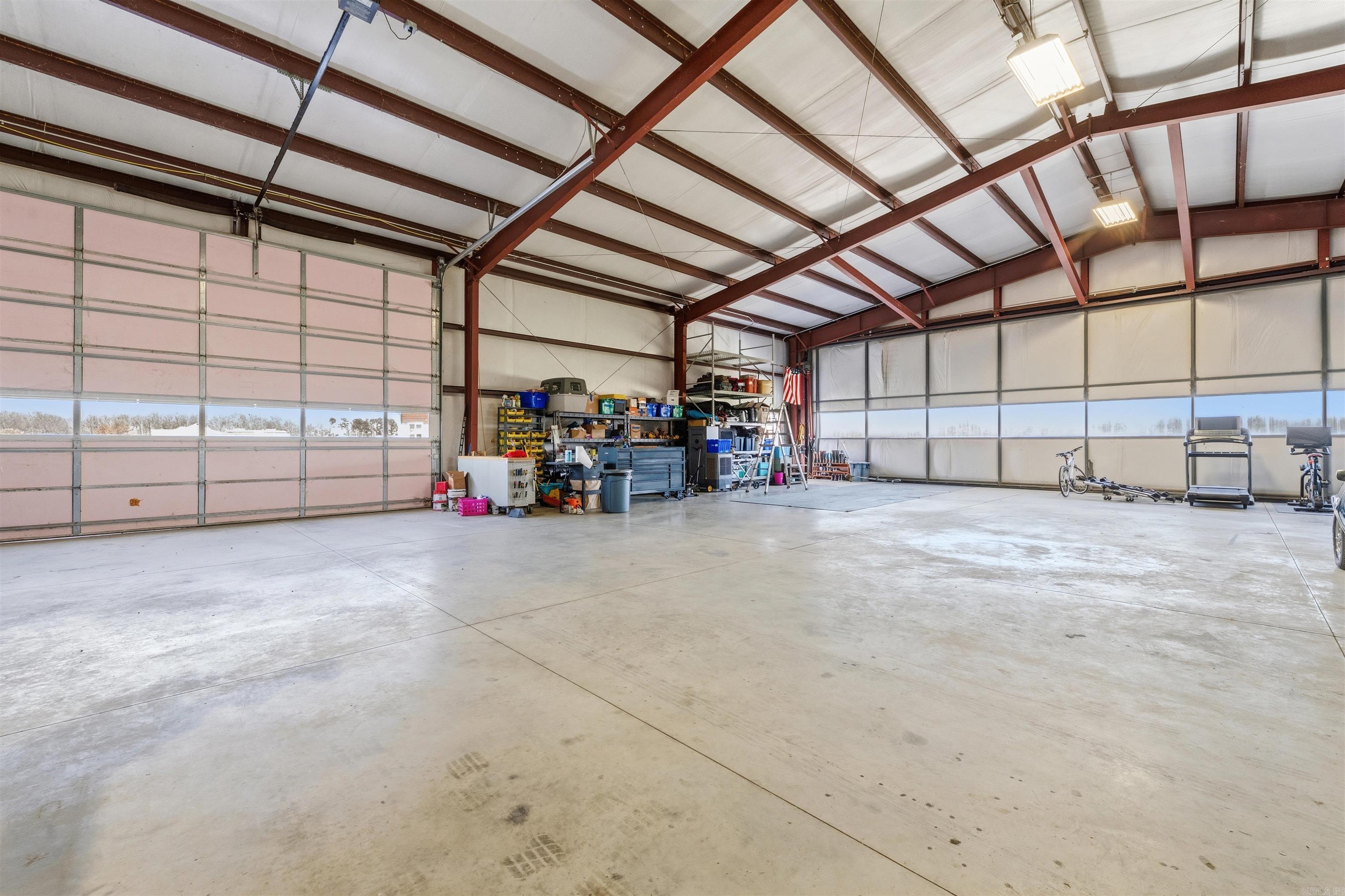 COUNTRY AIR ESTATES - Residential