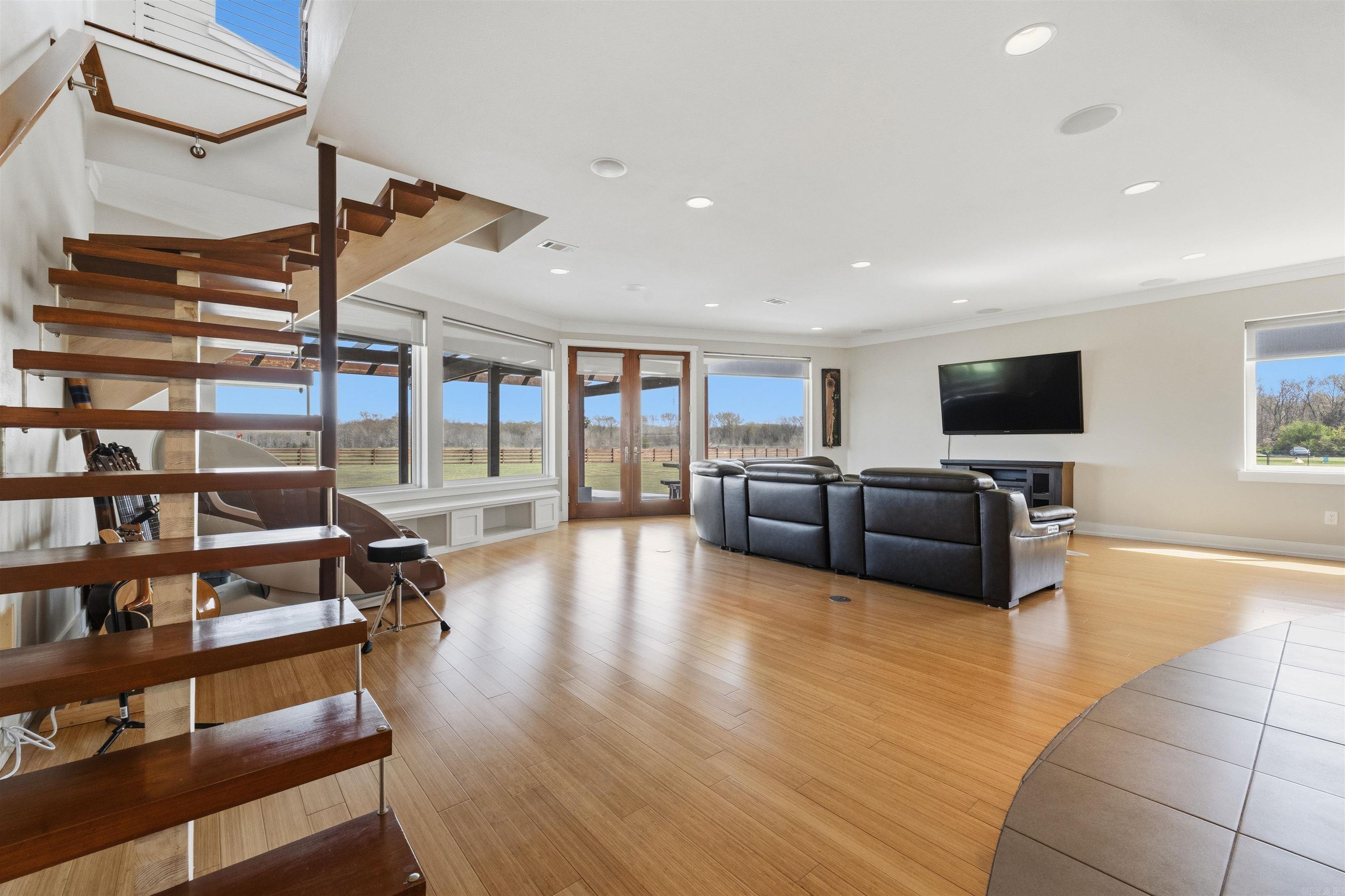 COUNTRY AIR ESTATES - Residential