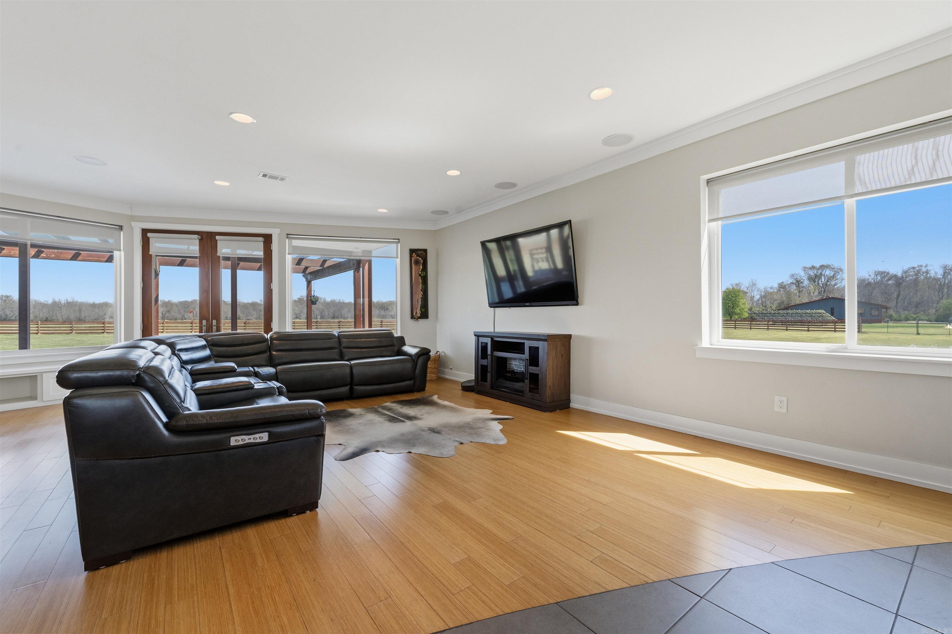 COUNTRY AIR ESTATES - Residential