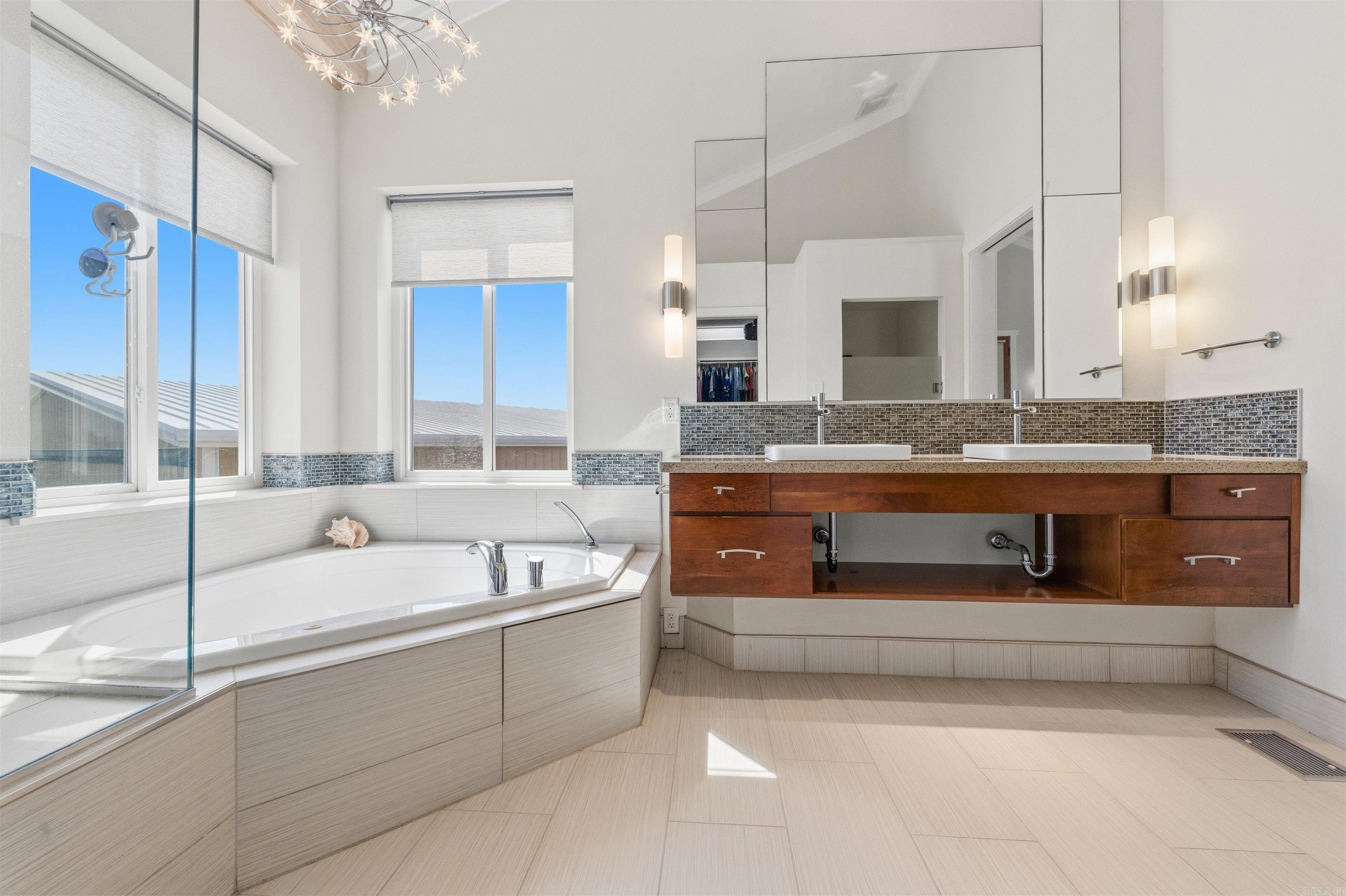 COUNTRY AIR ESTATES - Residential