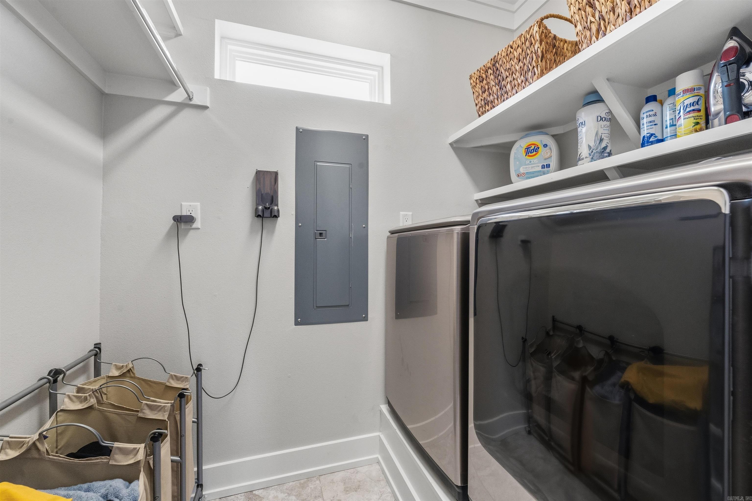 COUNTRY AIR ESTATES - Residential