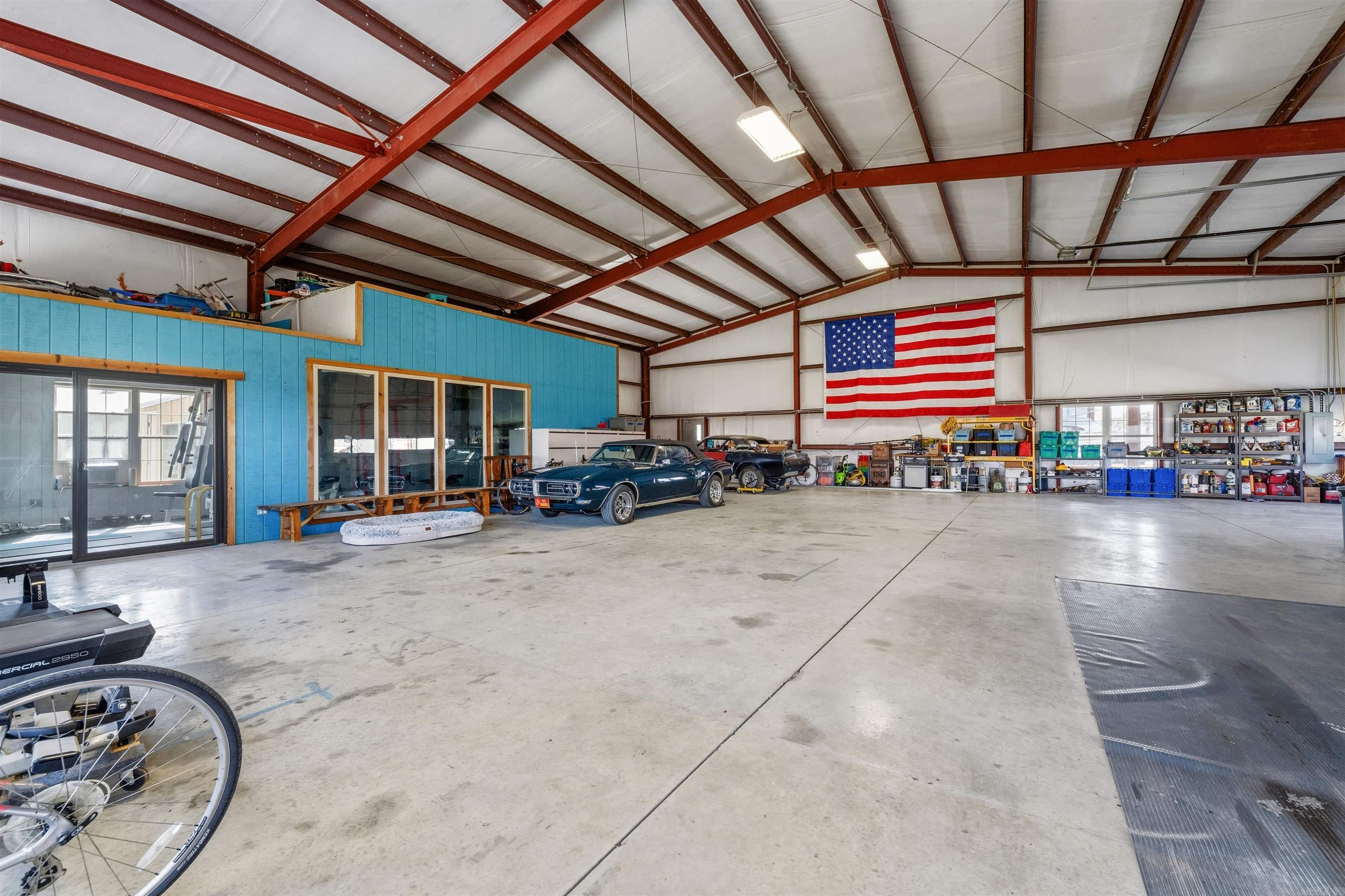 COUNTRY AIR ESTATES - Residential