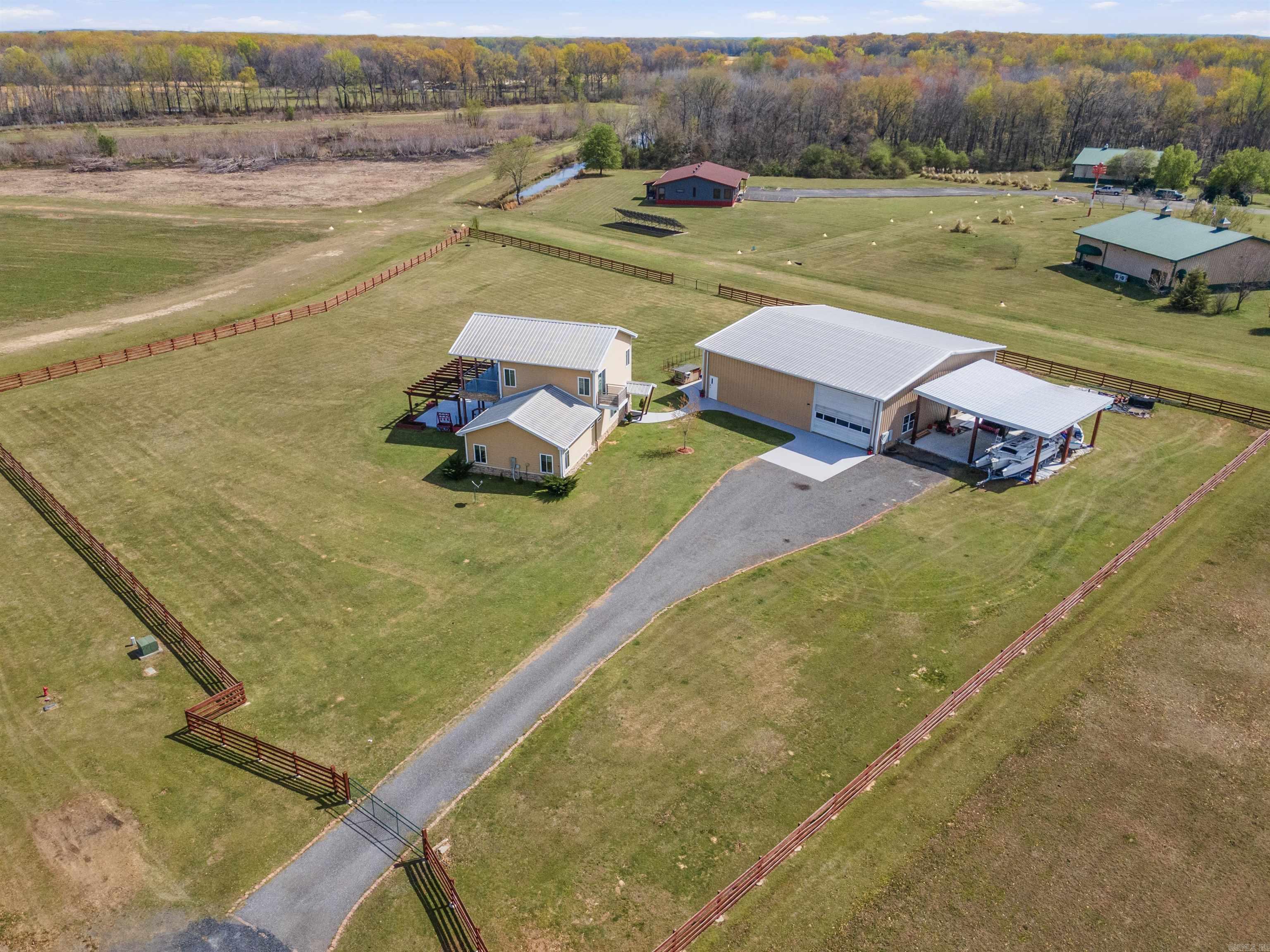 COUNTRY AIR ESTATES - Residential