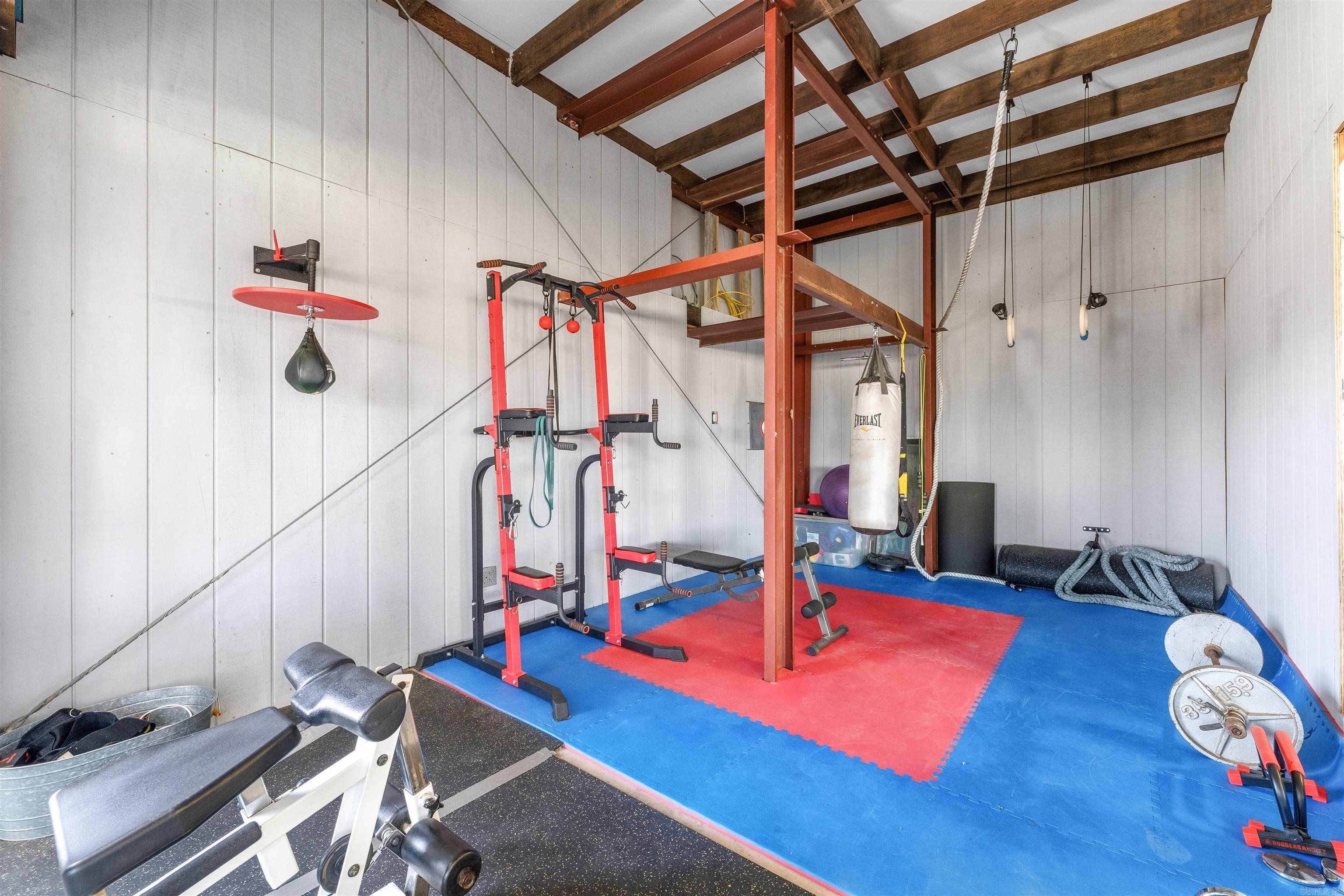 COUNTRY AIR ESTATES - Residential