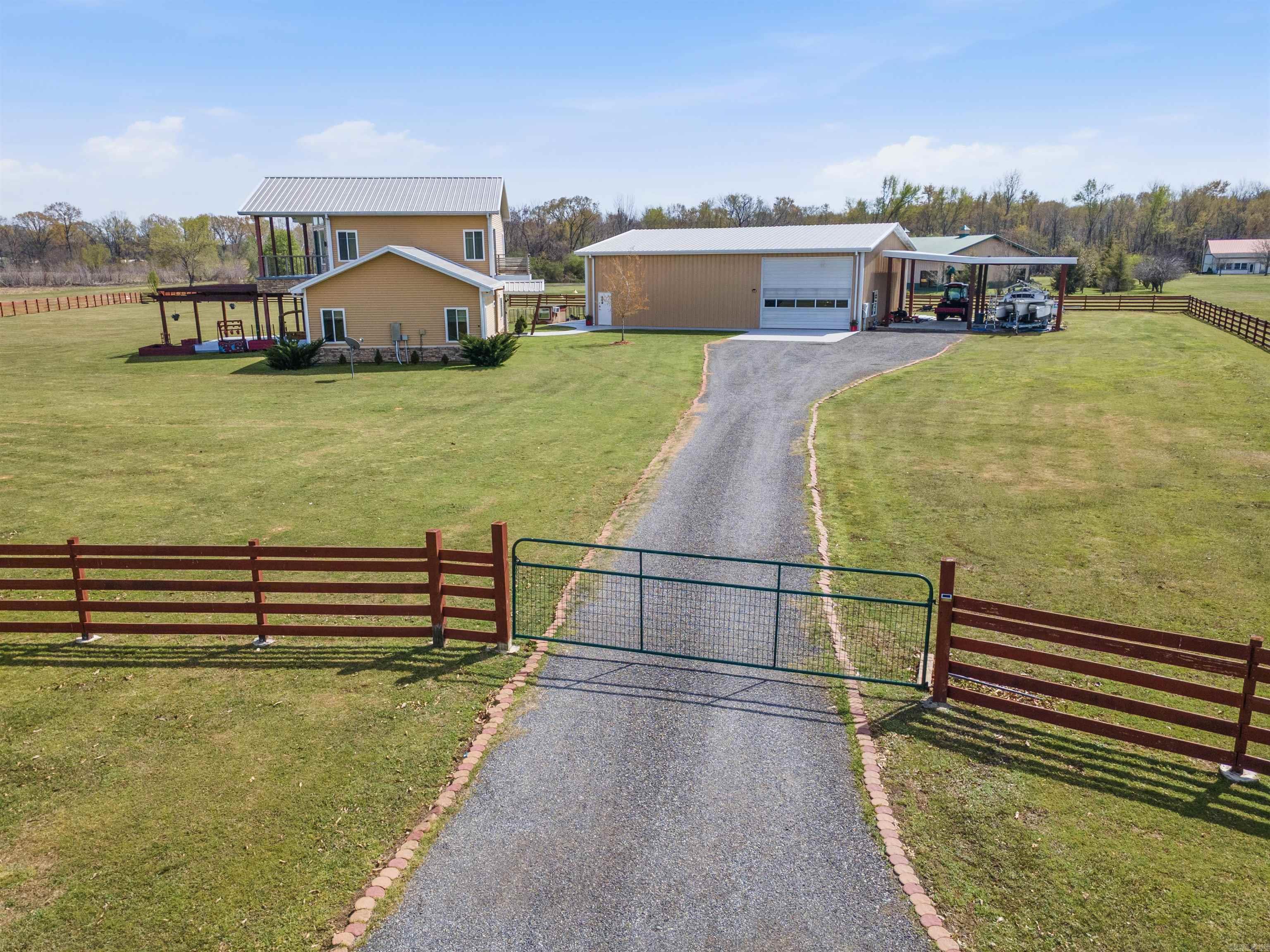 COUNTRY AIR ESTATES - Residential