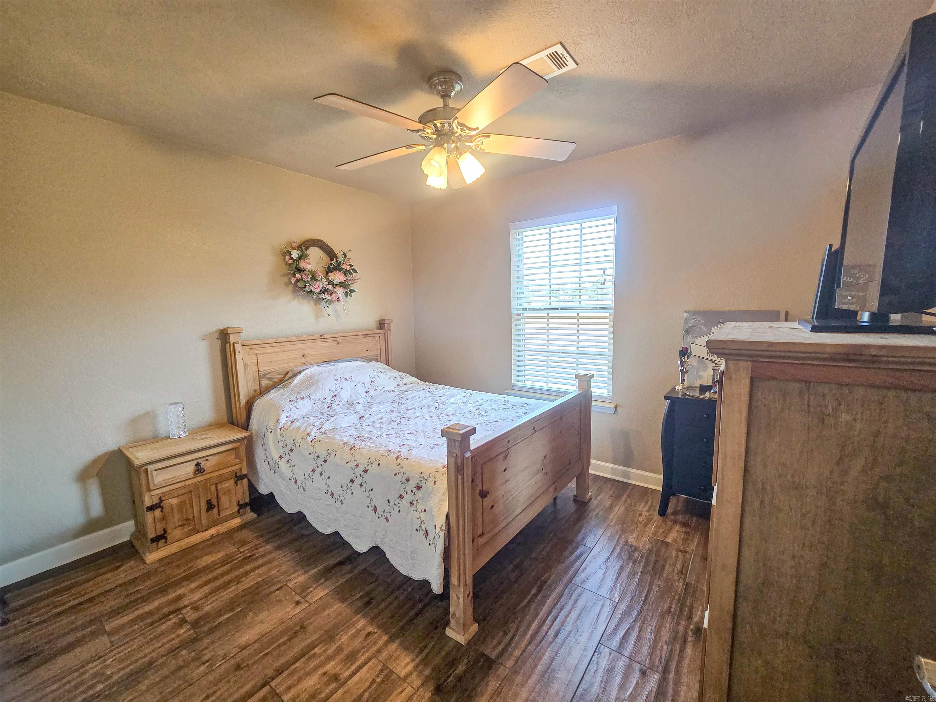 JEWELS ESTATES - Residential
