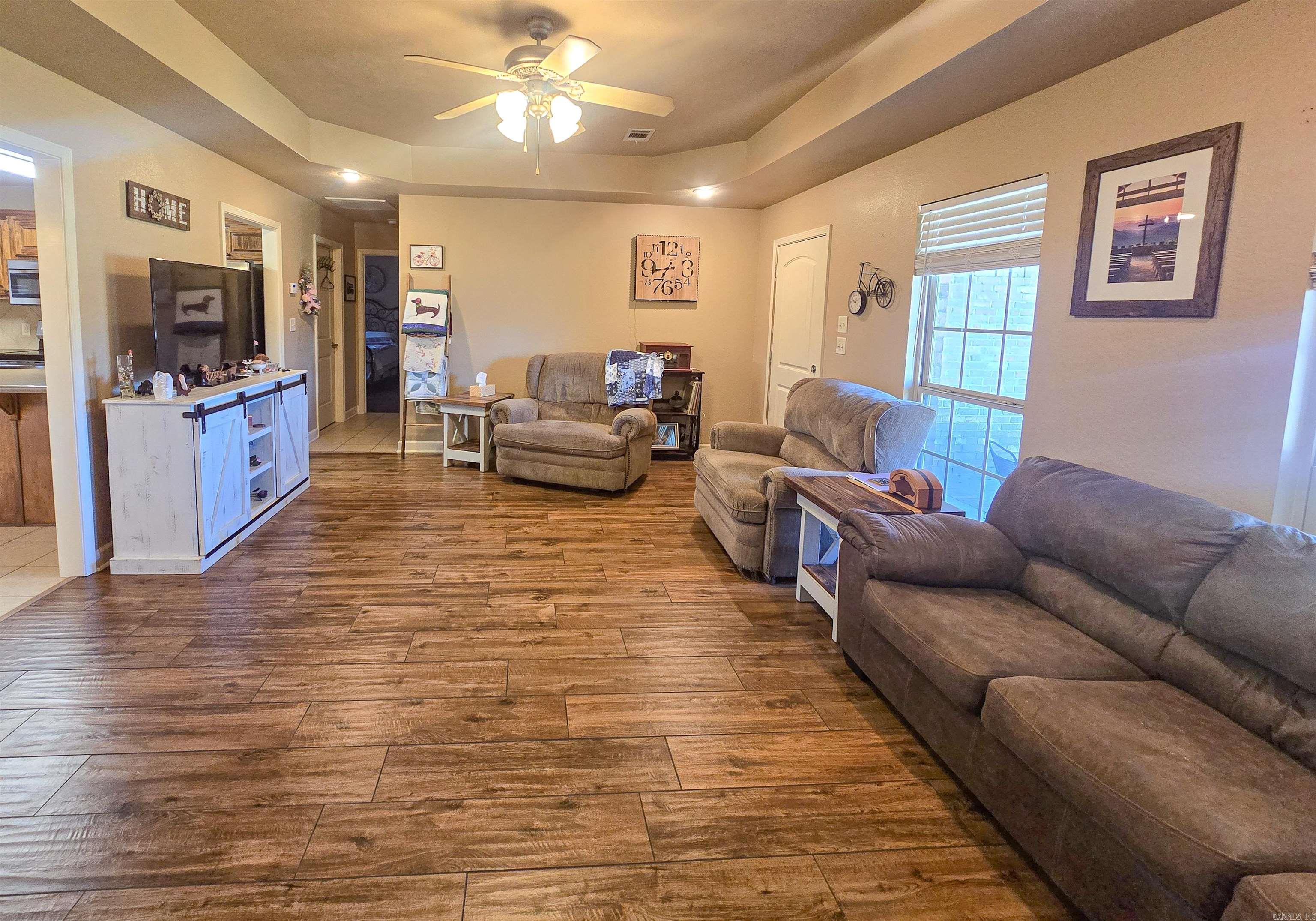 JEWELS ESTATES - Residential