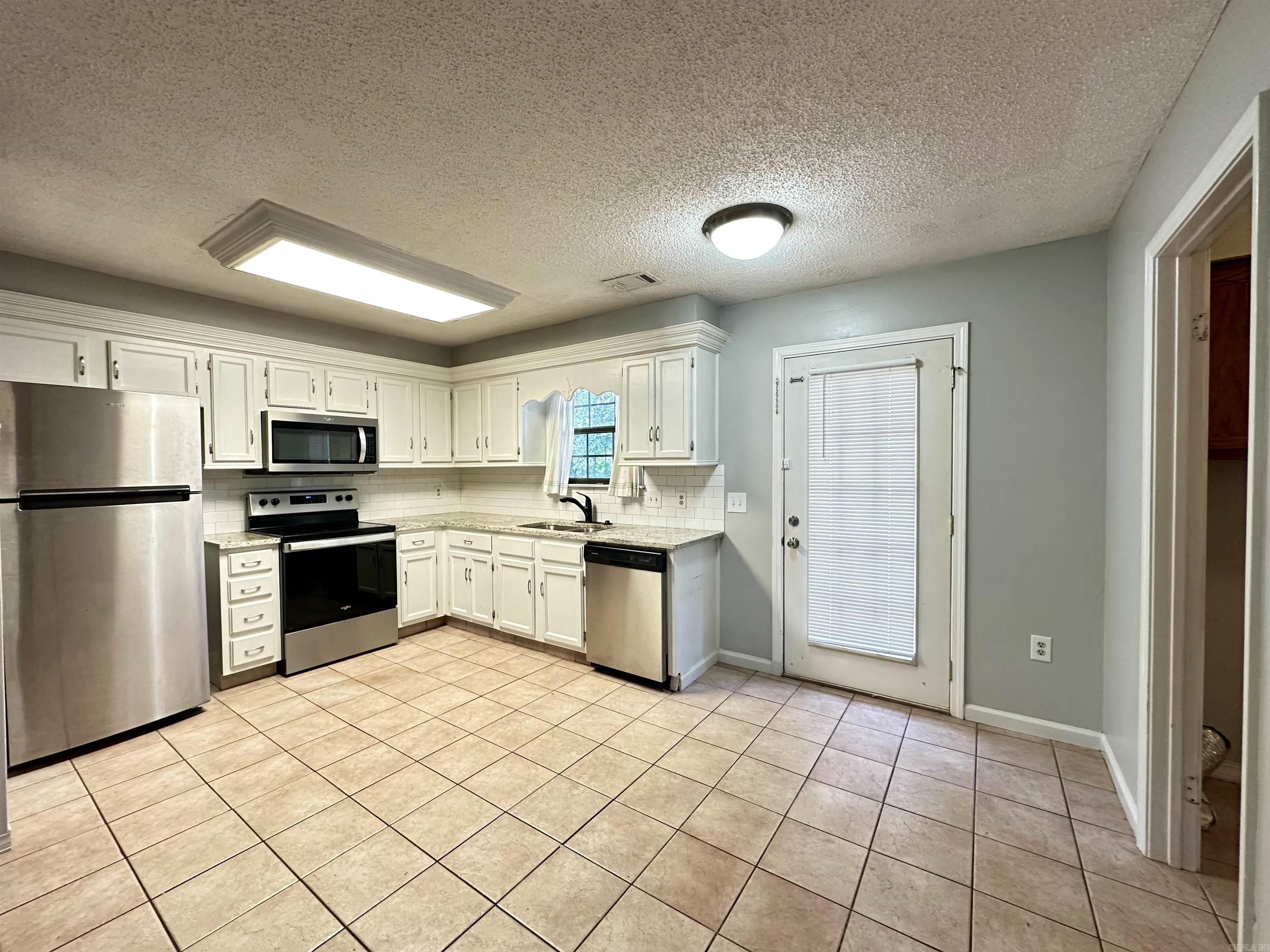 WEST MEADOWS ADD - Residential