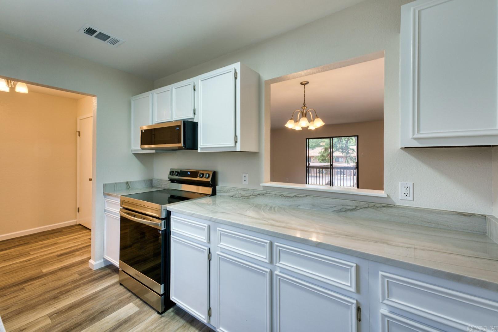 WILLOWBROOK TERRACE HPR - Residential