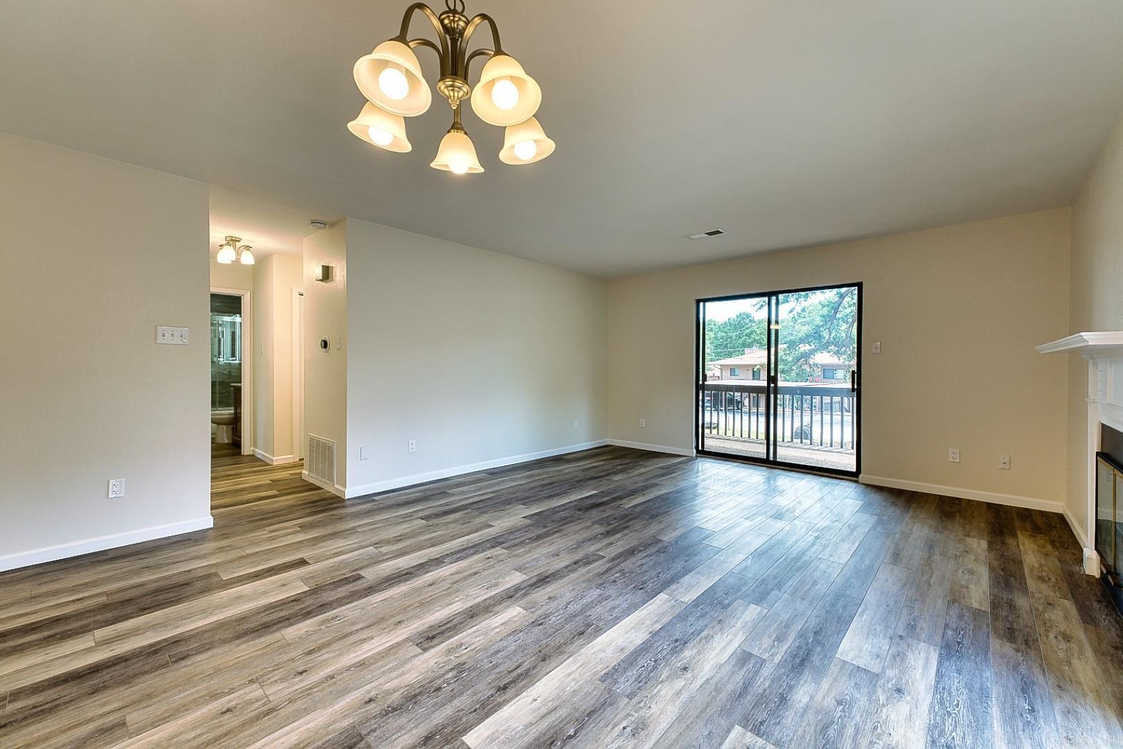 WILLOWBROOK TERRACE HPR - Residential