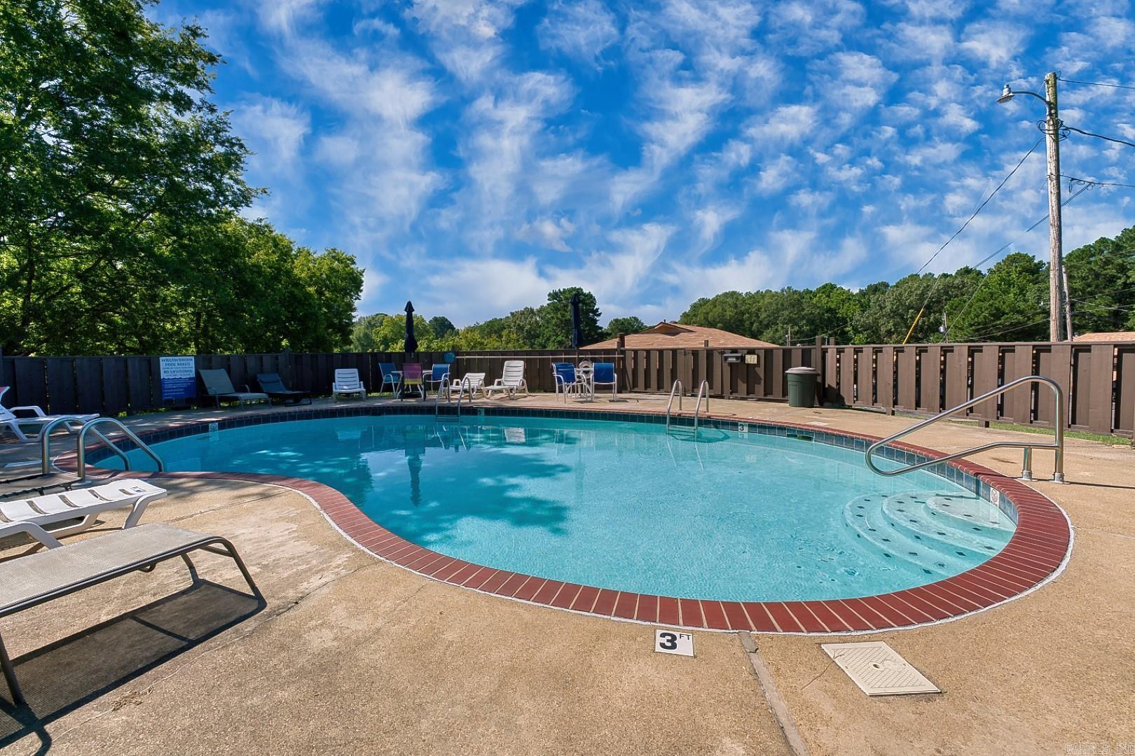 WILLOWBROOK TERRACE HPR - Residential