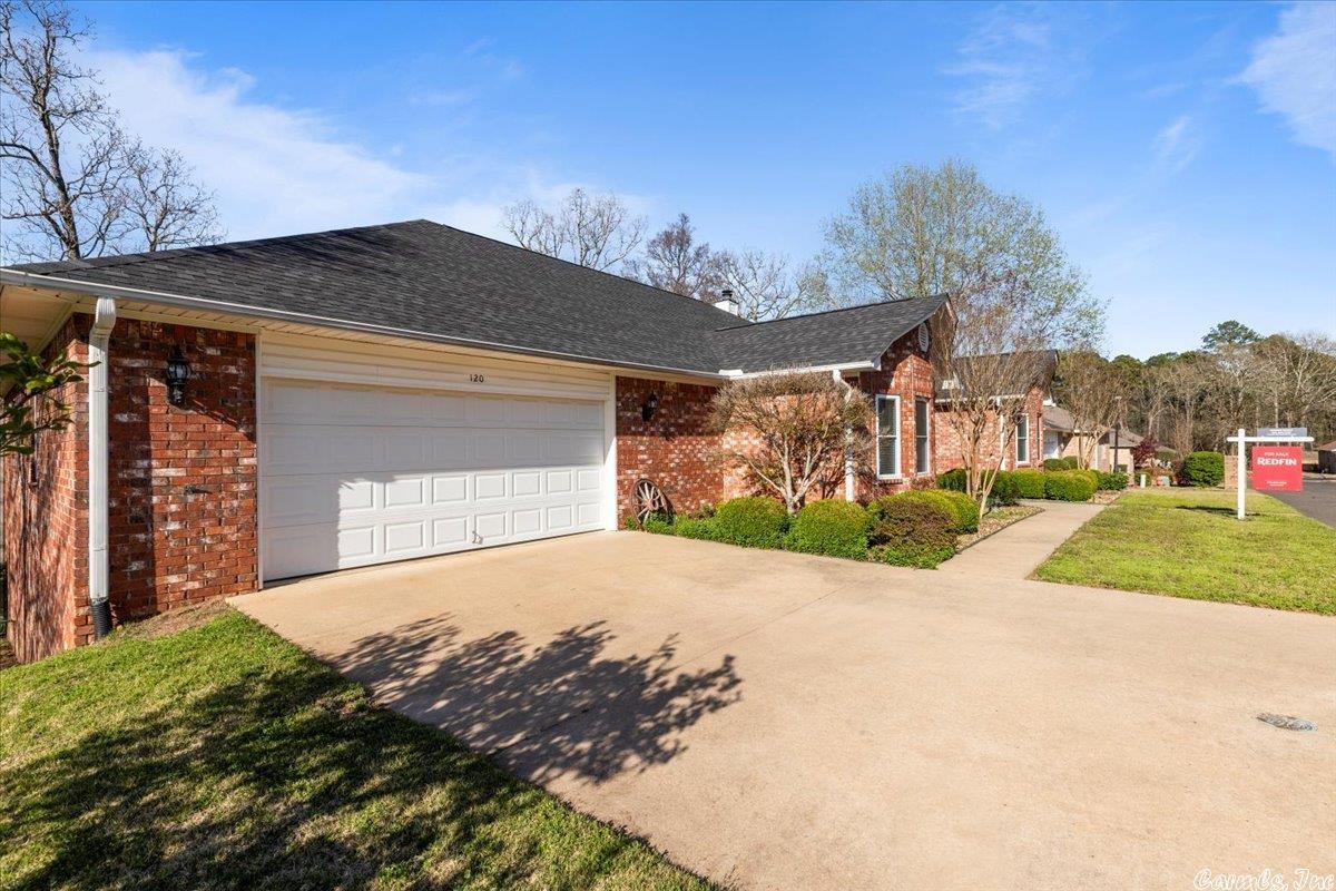 DEER VALLEY ESTATES - Residential