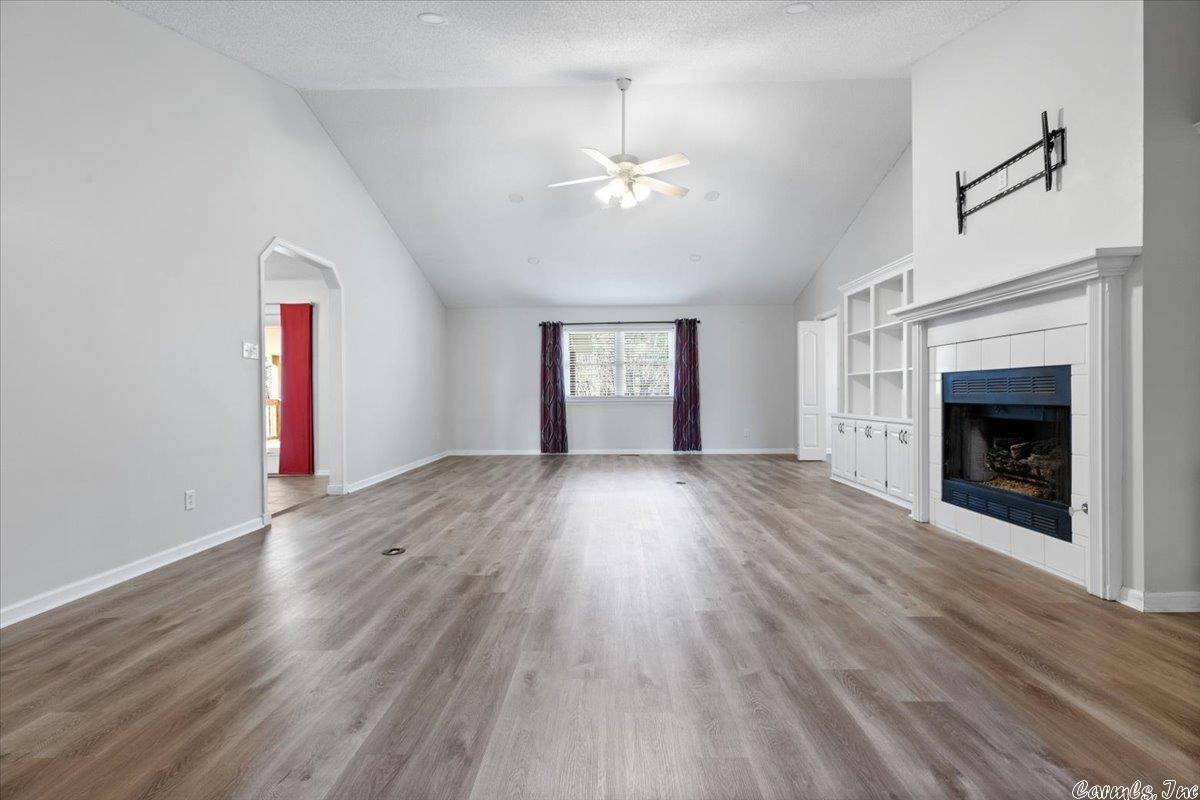 DEER VALLEY ESTATES - Residential