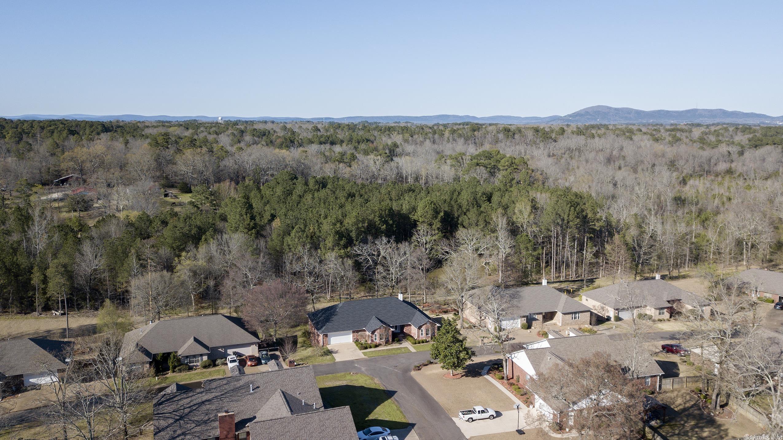 DEER VALLEY ESTATES - Residential