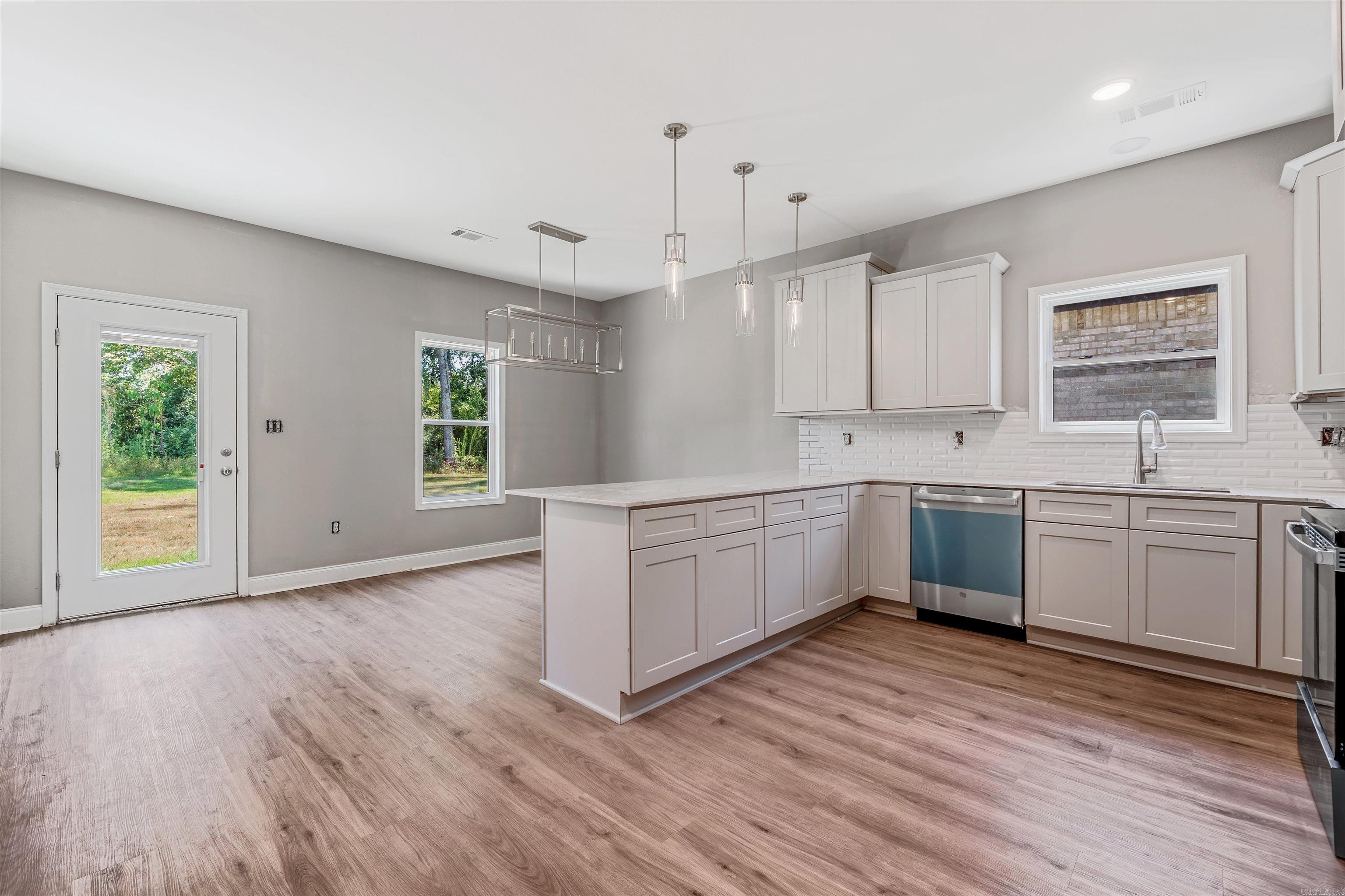 BROWN ADD TO JACK - Residential
