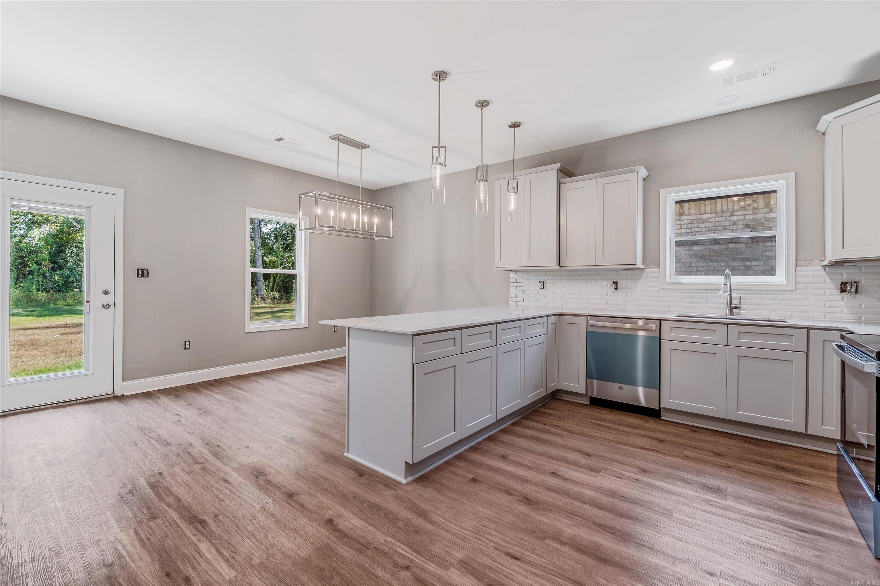 BROWN ADD TO JACK - Residential