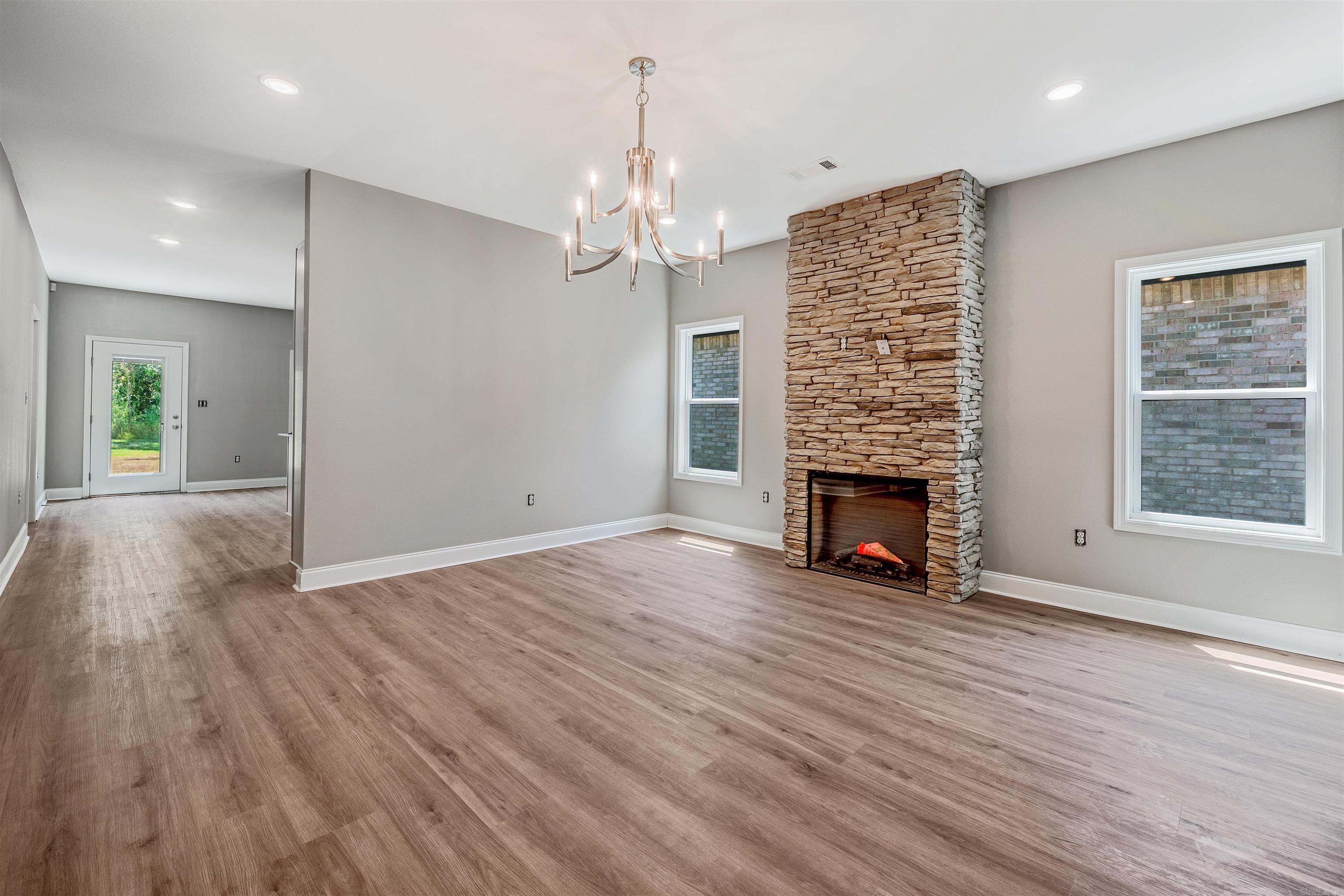 BROWN ADD TO JACK - Residential