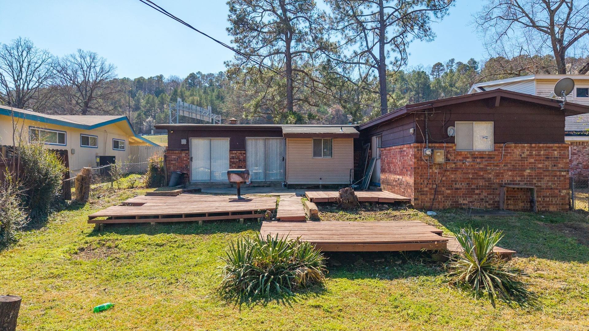 CLOVER HILL PLACE - Residential