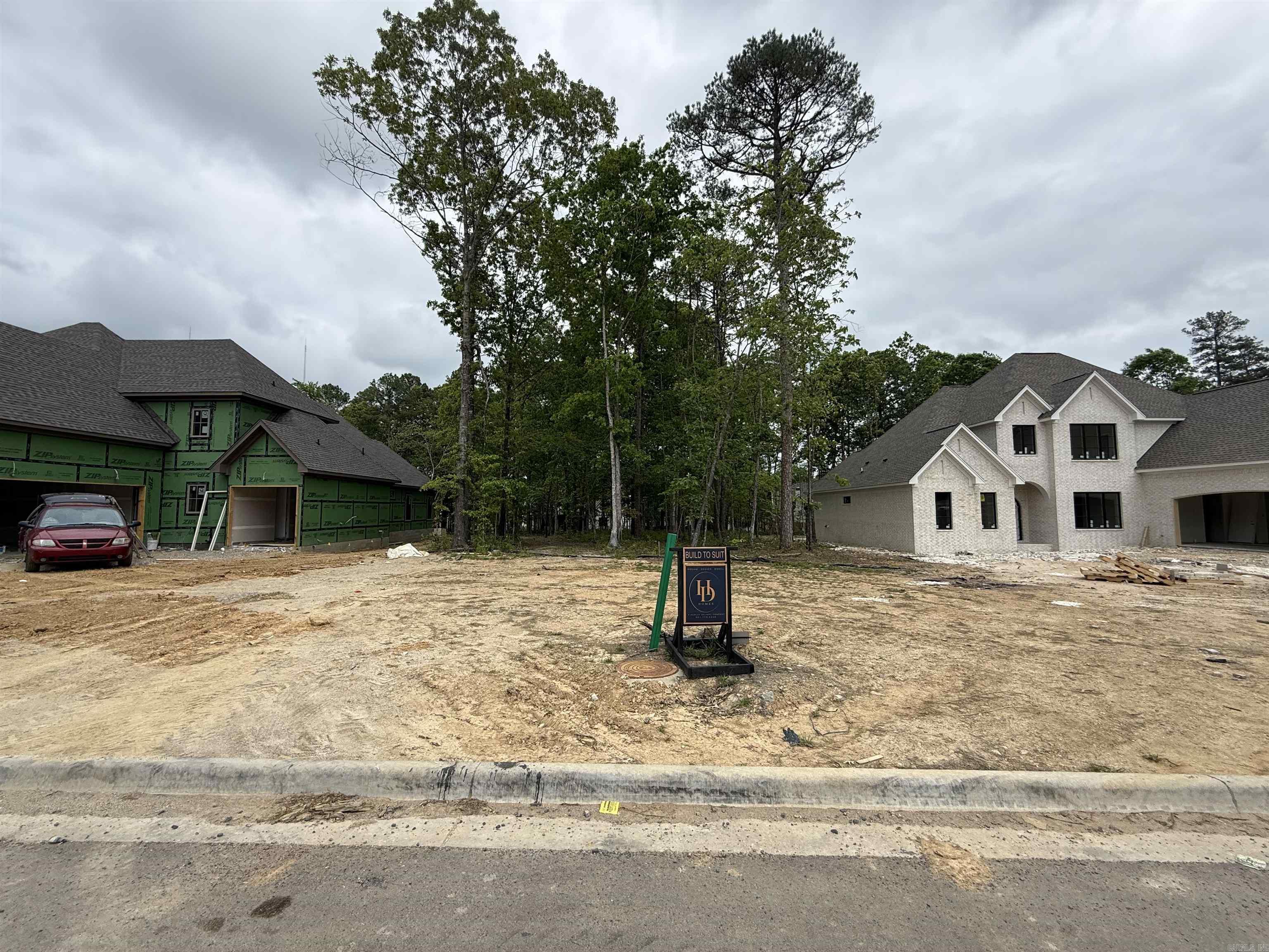 CHENAL VALLEY "MIRAMONT CIRCLE" - Land