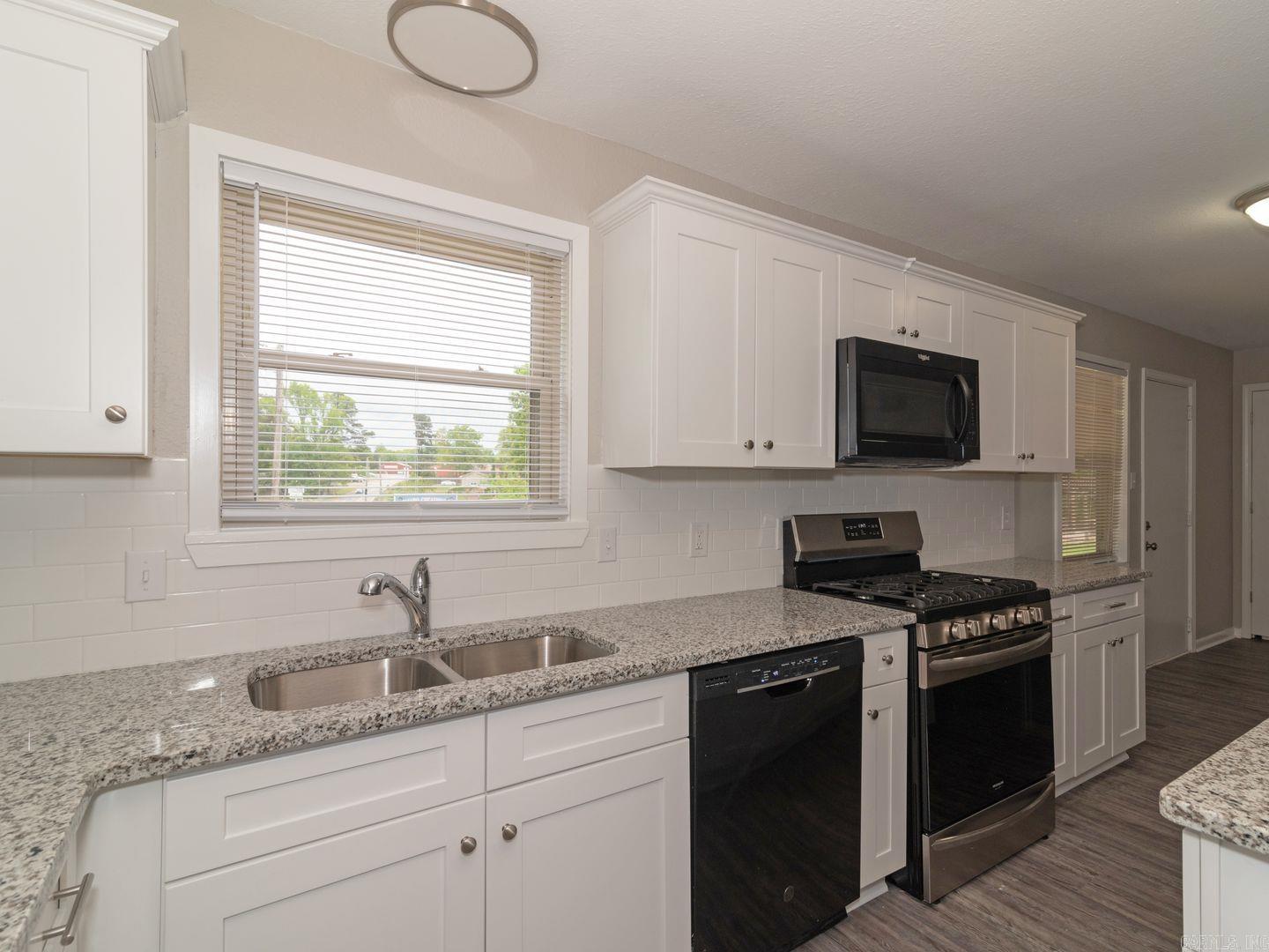 QUAIL HILLS - Residential