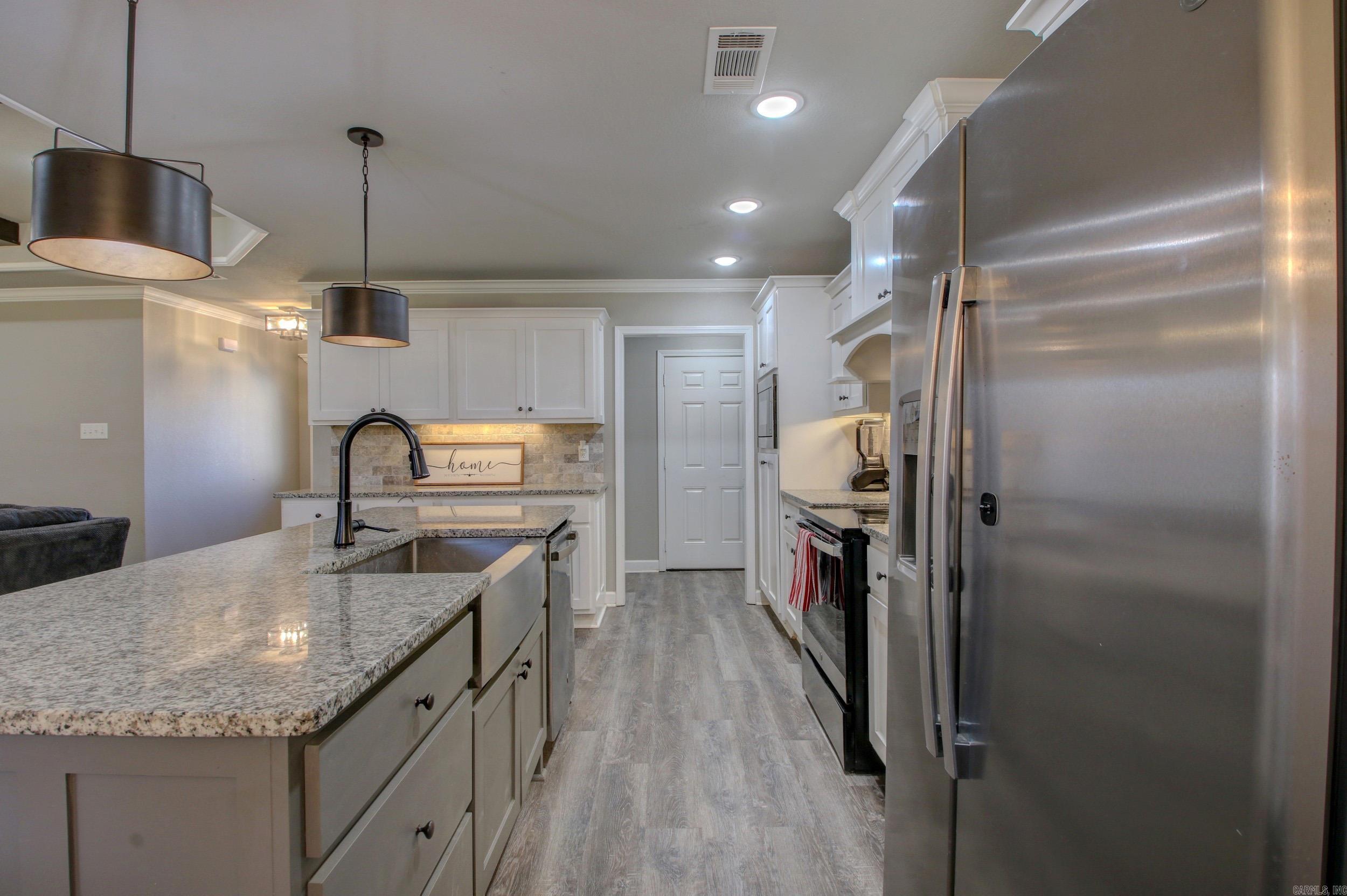 HERITAGE MEADOWS - Residential