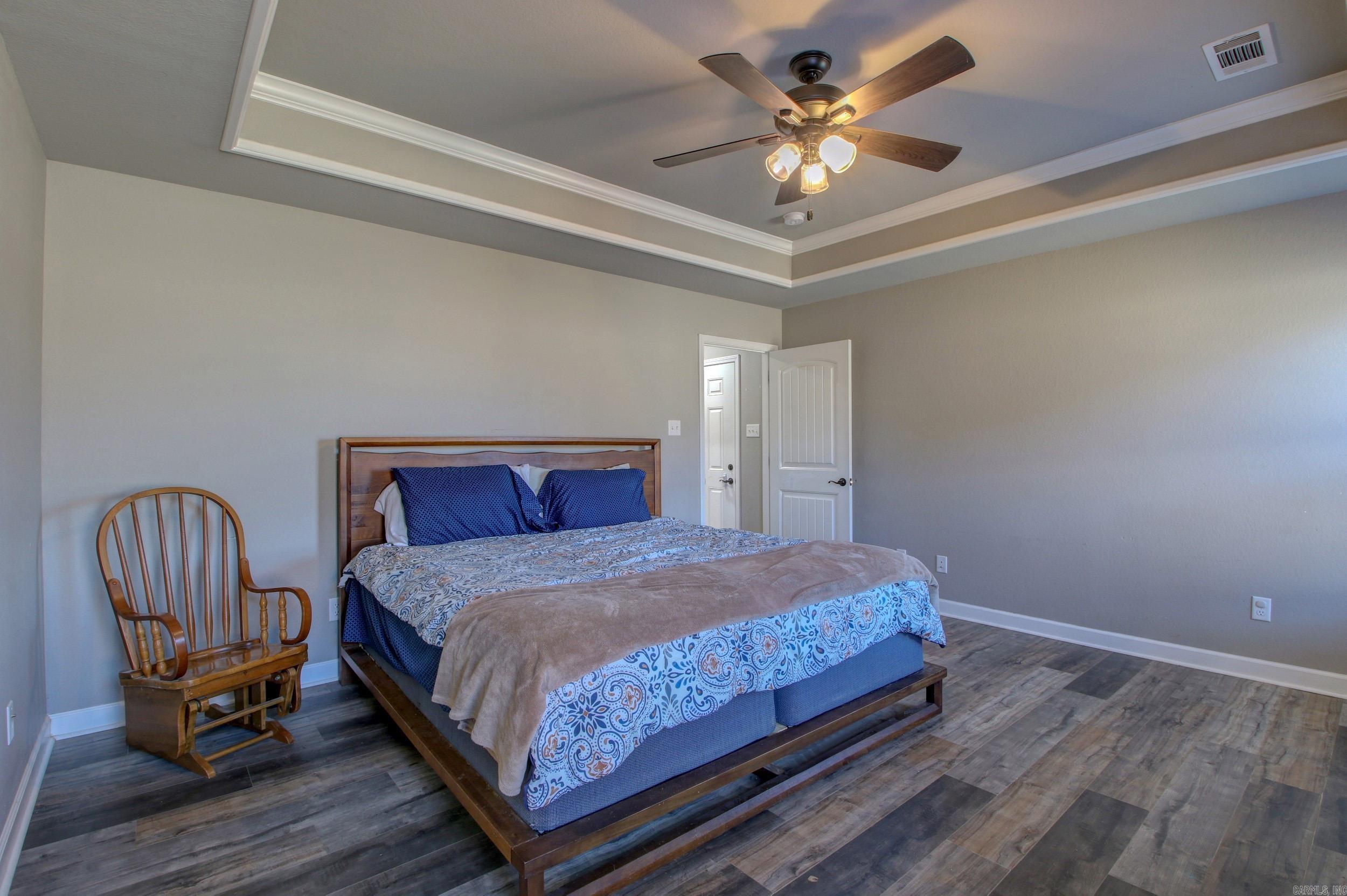 HERITAGE MEADOWS - Residential