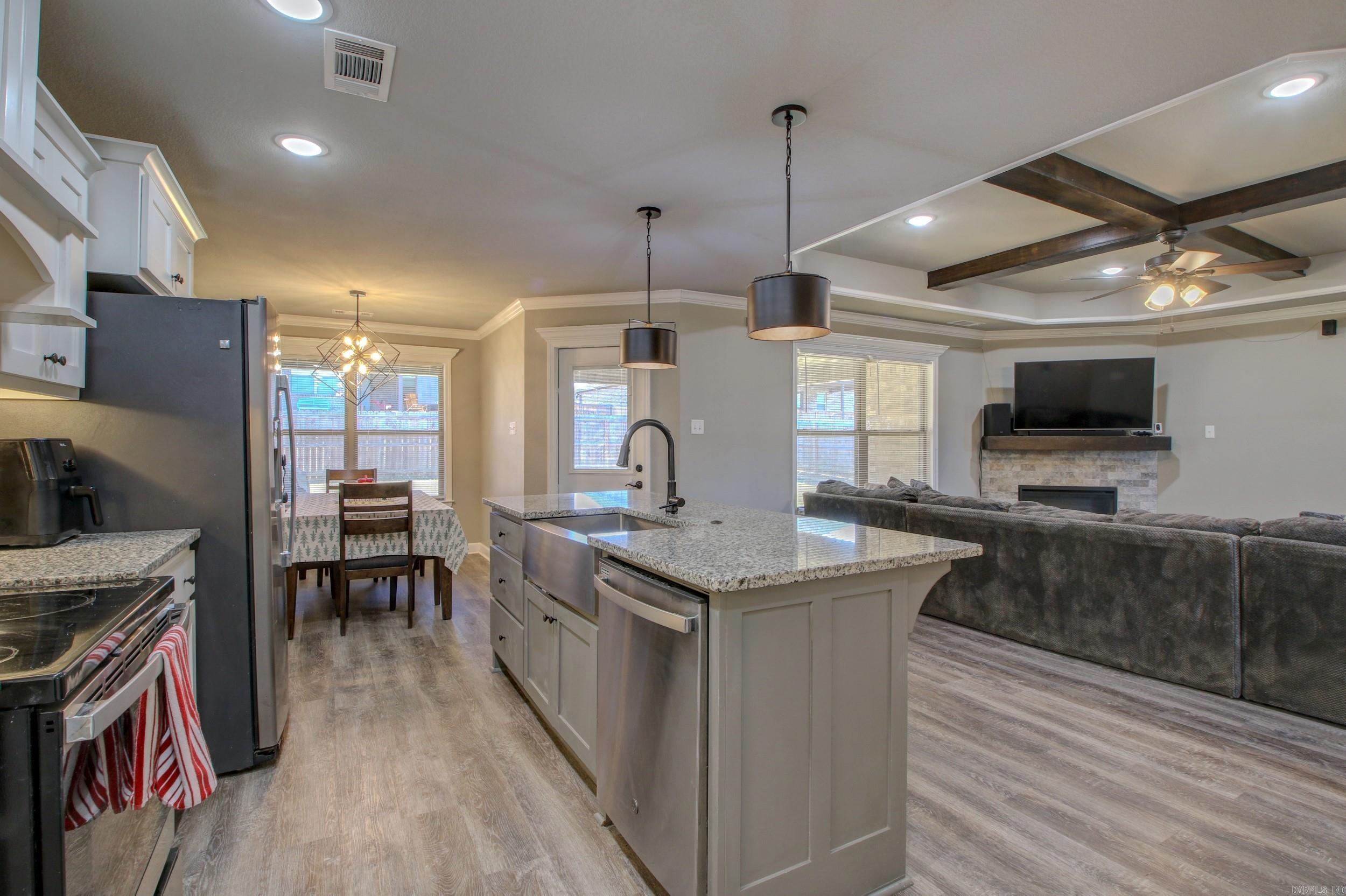 HERITAGE MEADOWS - Residential