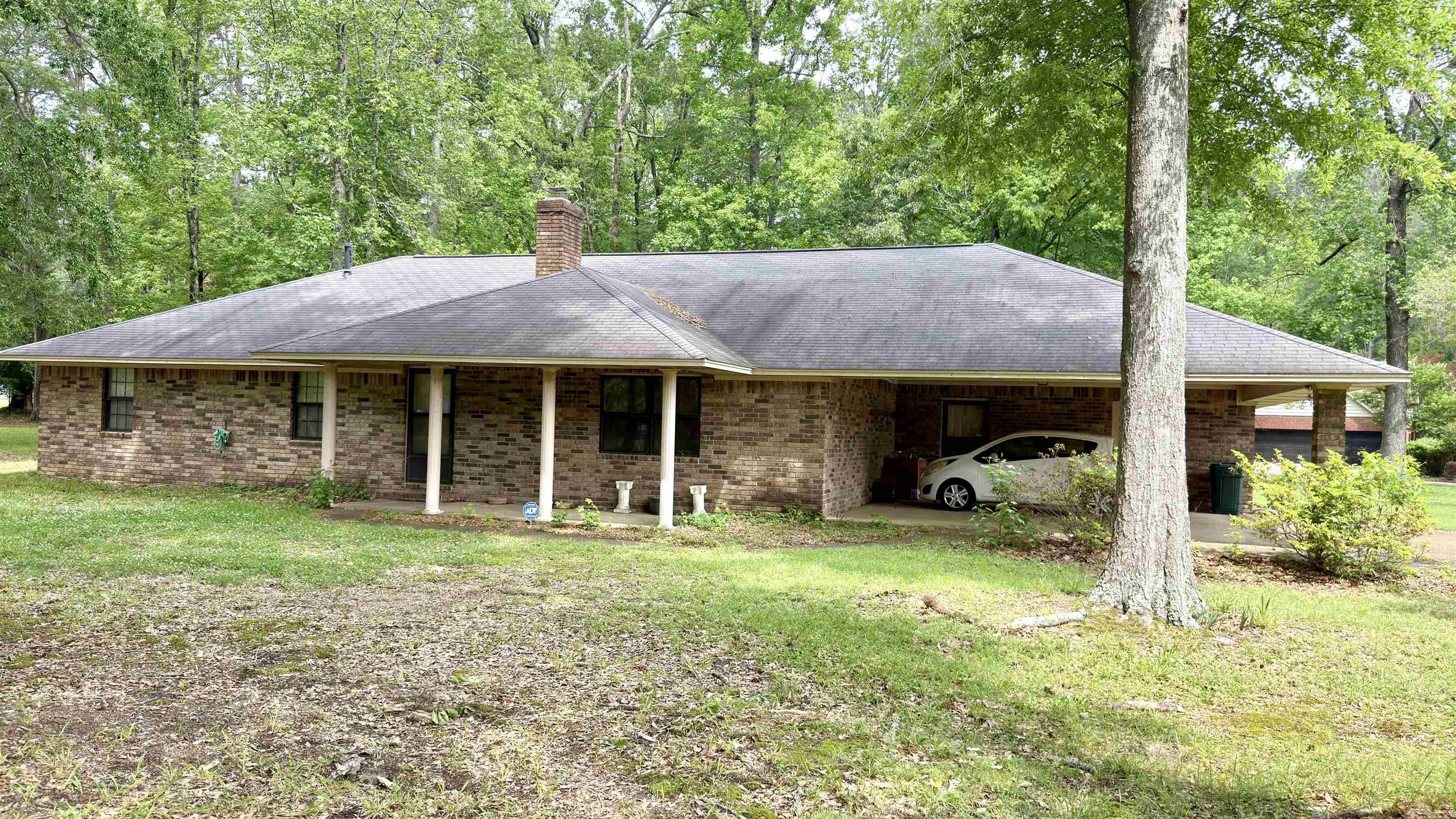 WOODRIDGE ESTATES ADDN - Residential