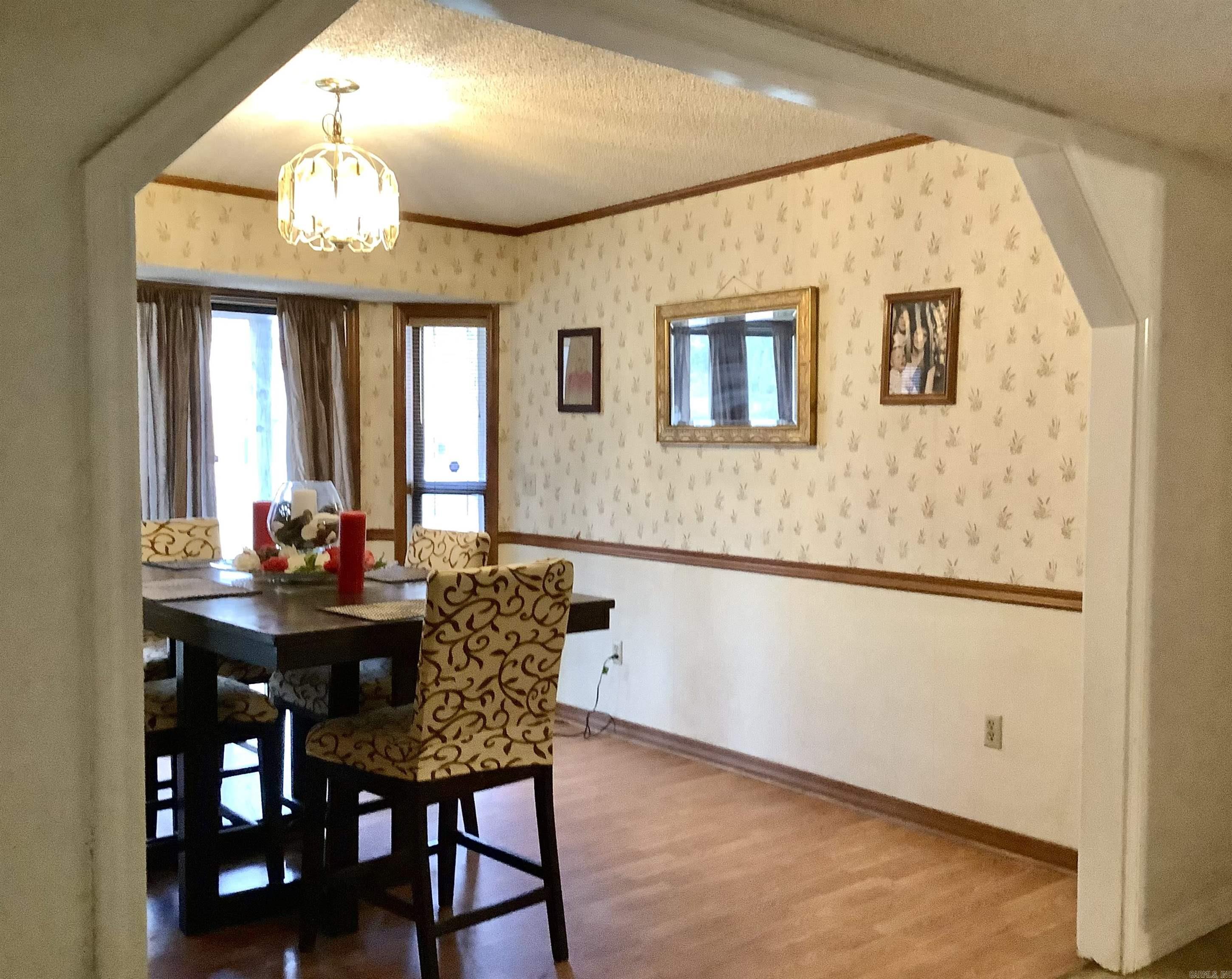 WOODRIDGE ESTATES ADDN - Residential