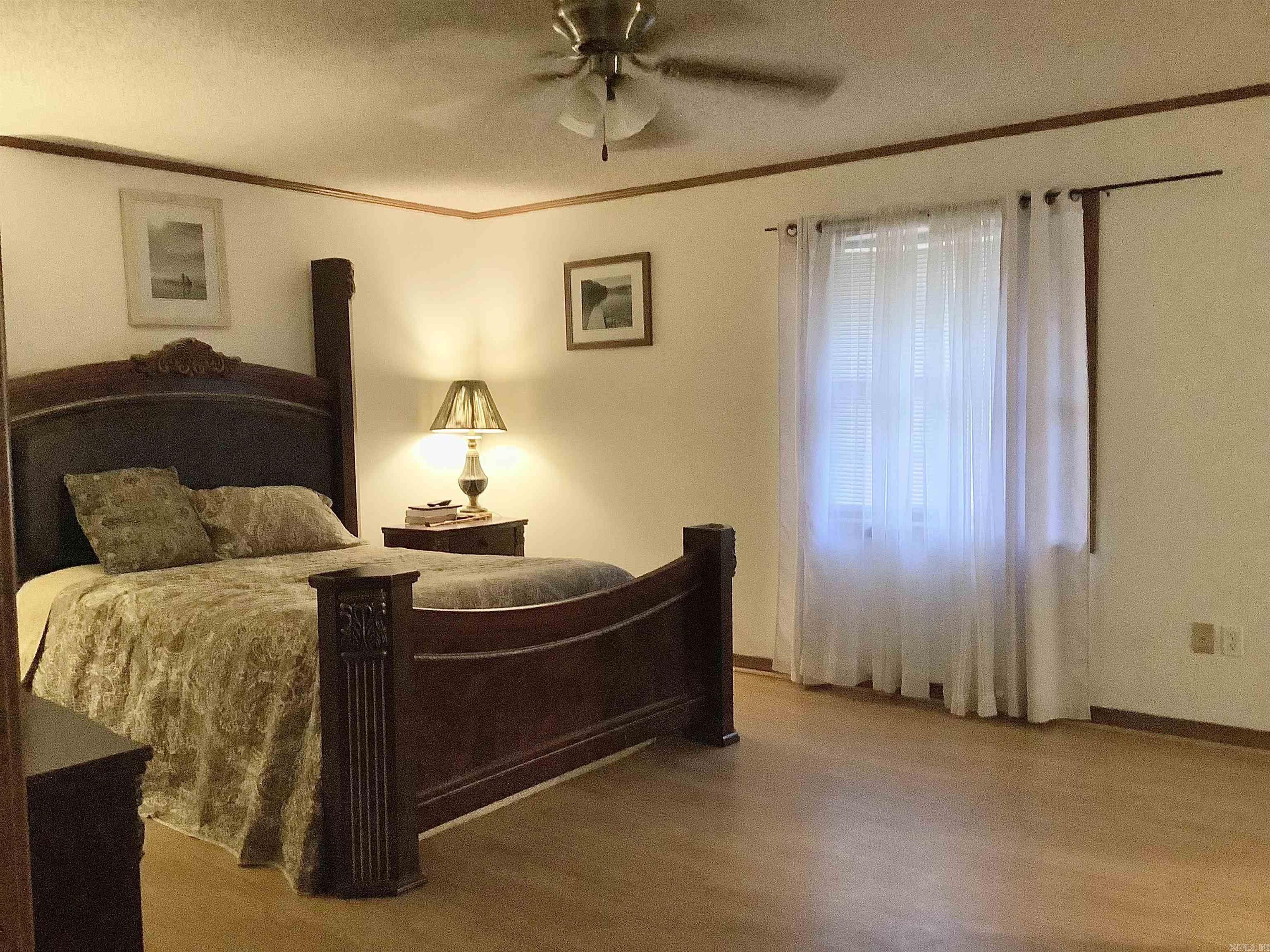 WOODRIDGE ESTATES ADDN - Residential