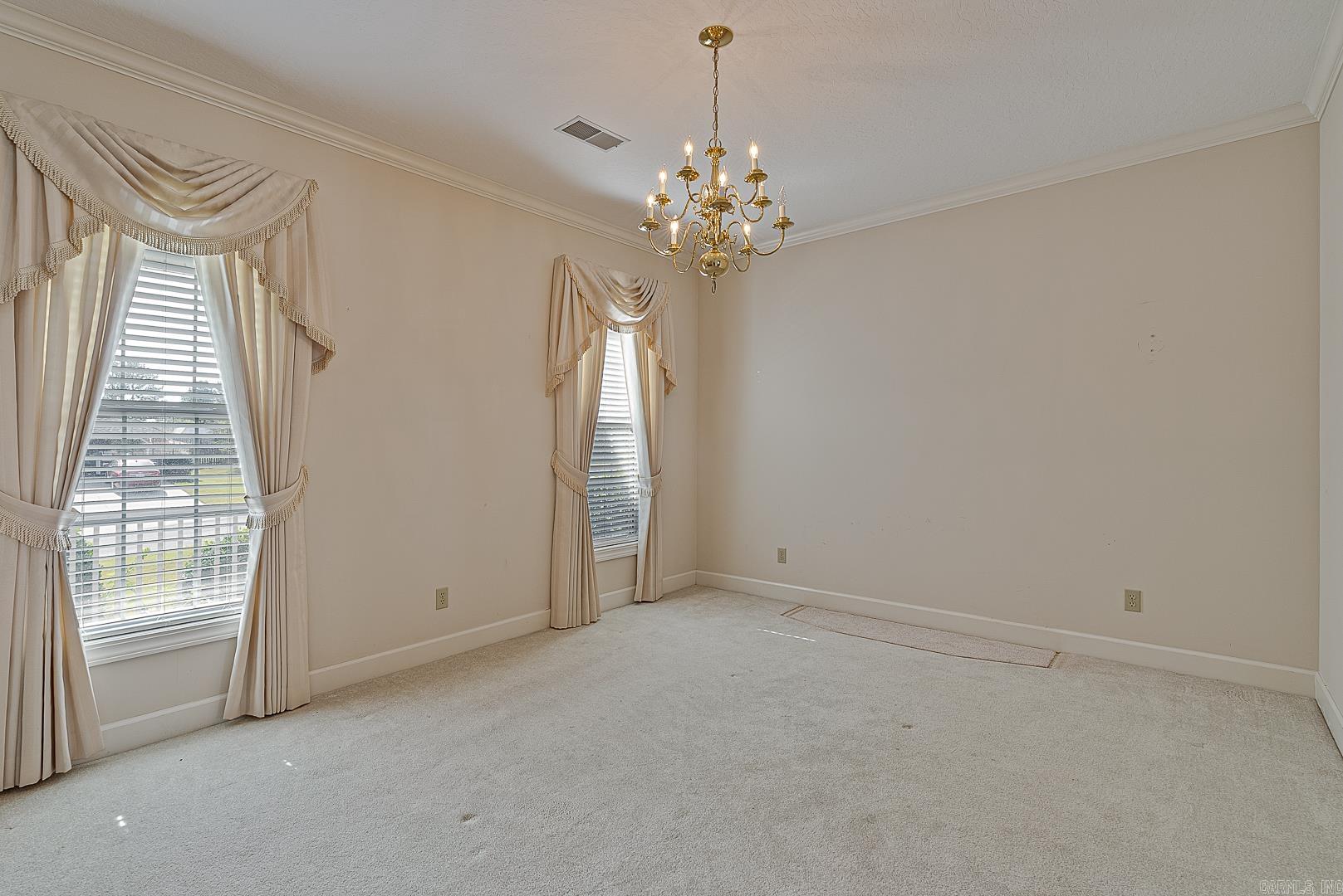 FOX MEADOW EST - Residential