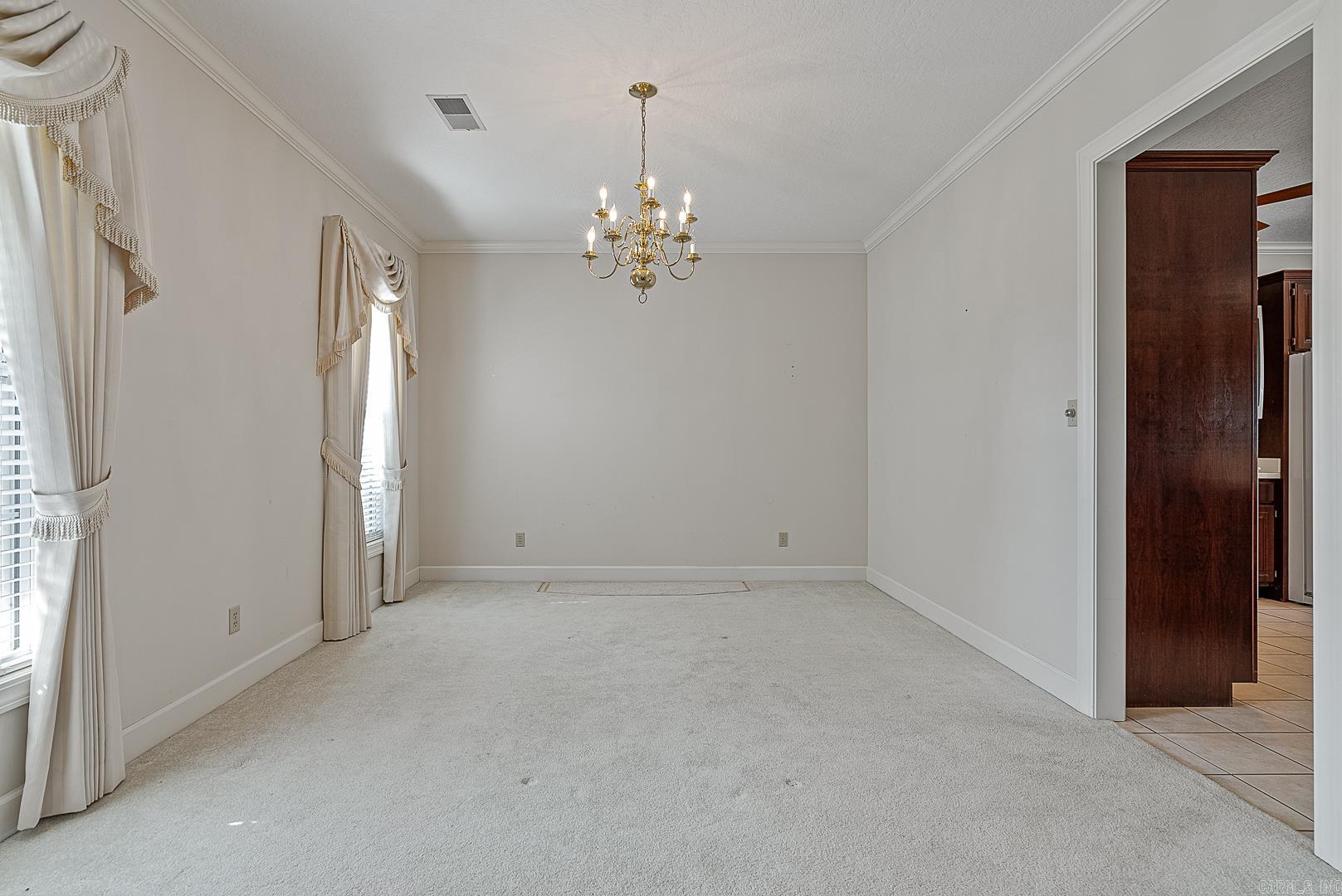 FOX MEADOW EST - Residential
