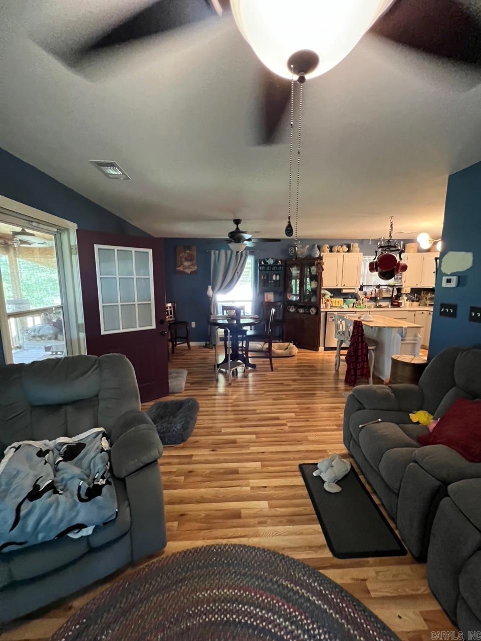 THORNBURG - Residential
