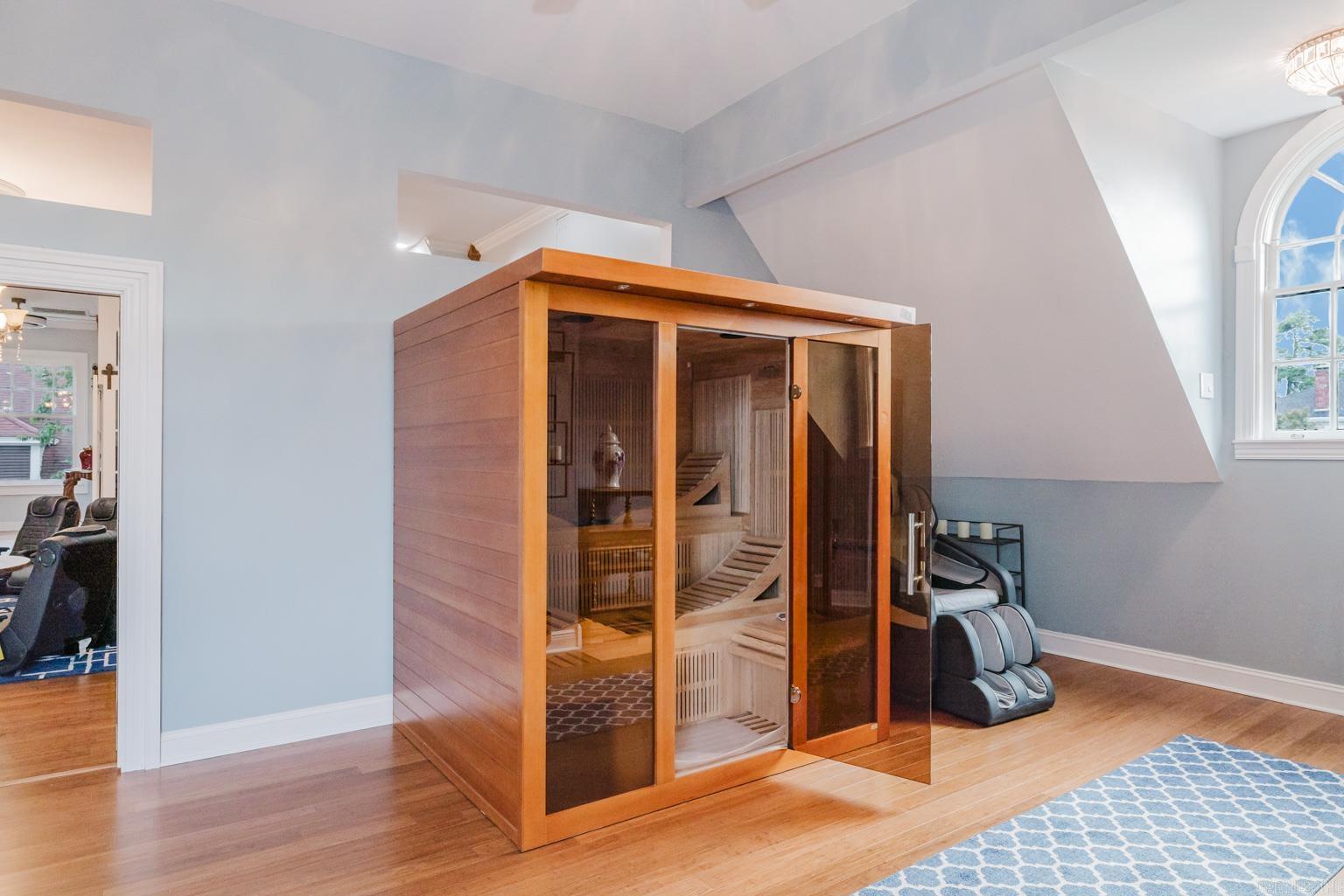 Governors Mansion - Residential