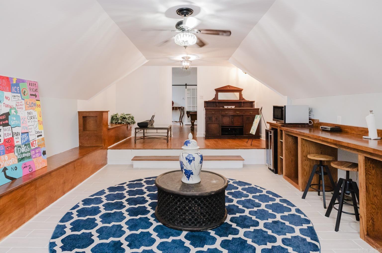 Governors Mansion - Residential