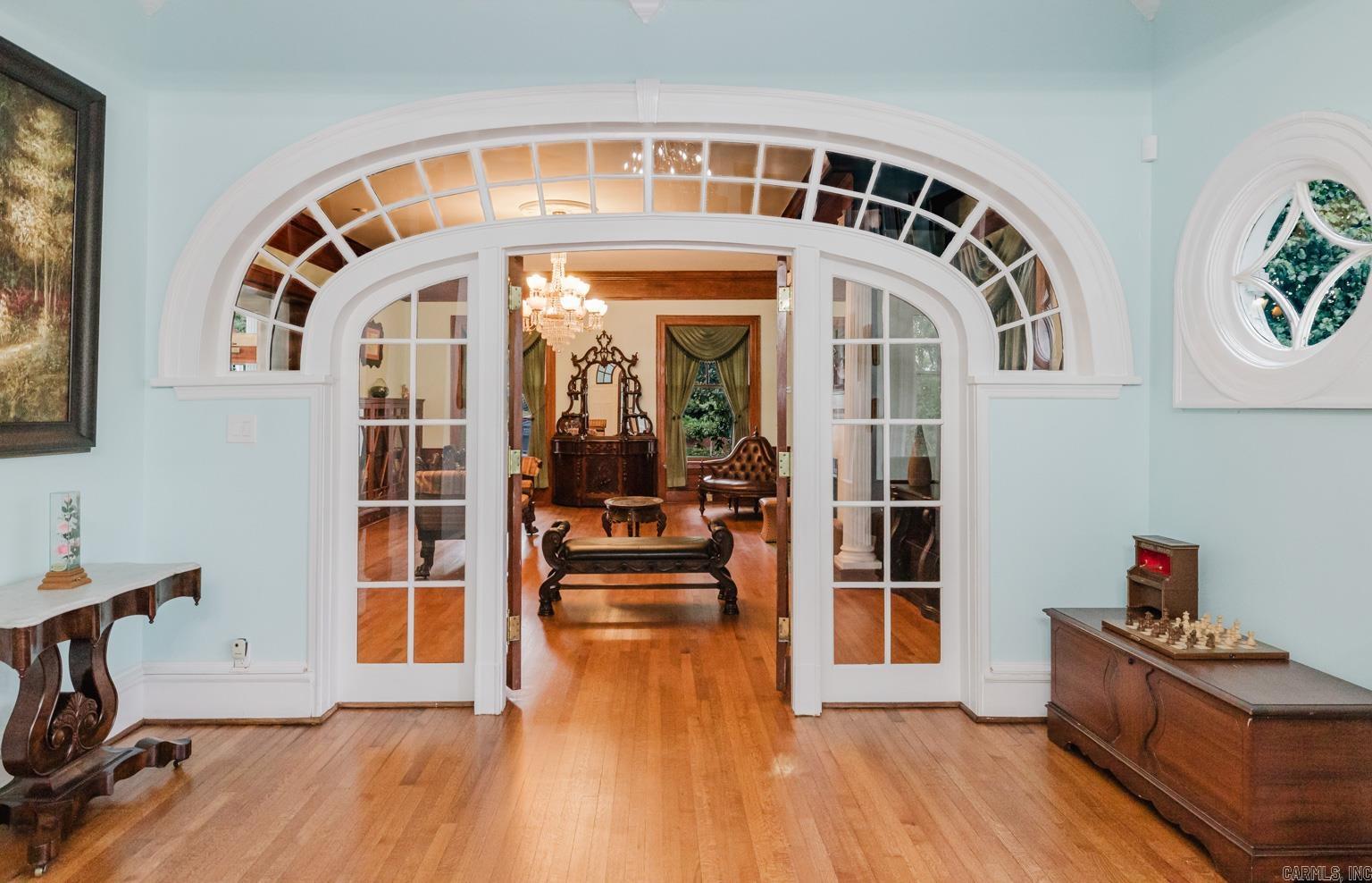 Governors Mansion - Residential