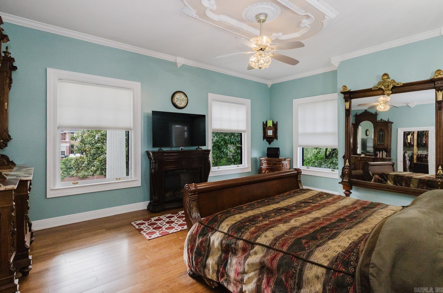 Governors Mansion - Residential