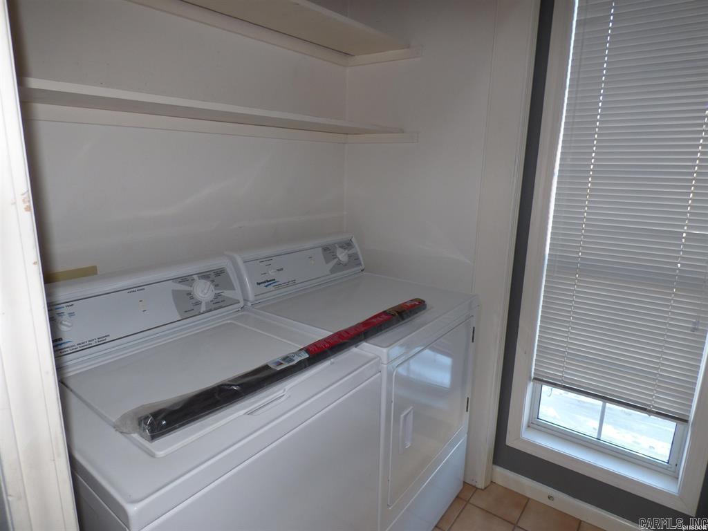 BAYSHORE TOWNHOMES - Residential