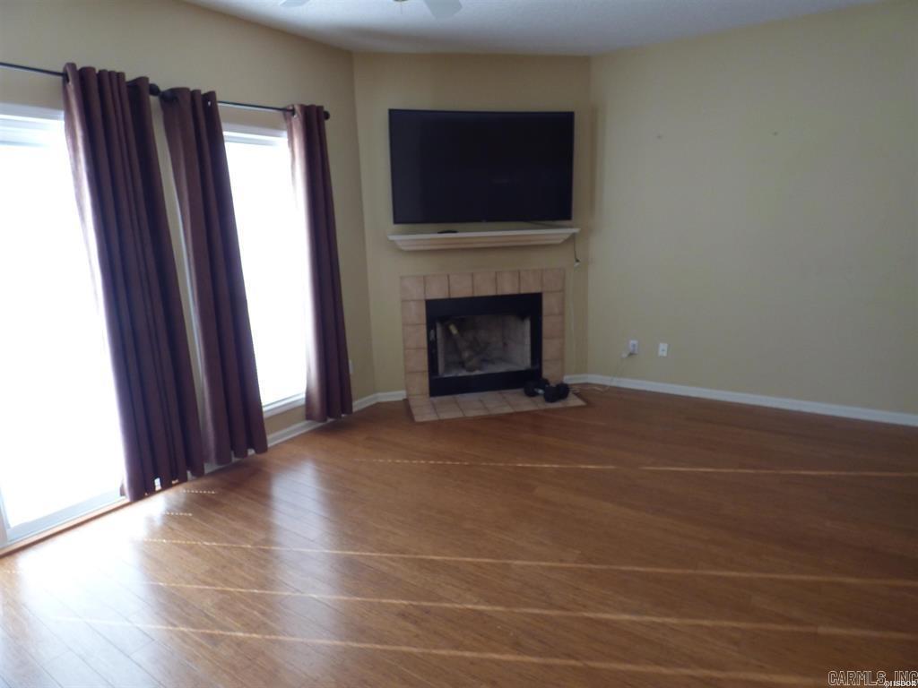 BAYSHORE TOWNHOMES - Residential