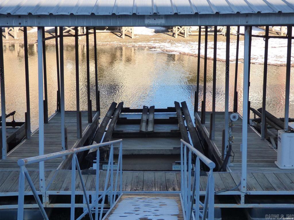 BAYSHORE TOWNHOMES - Residential