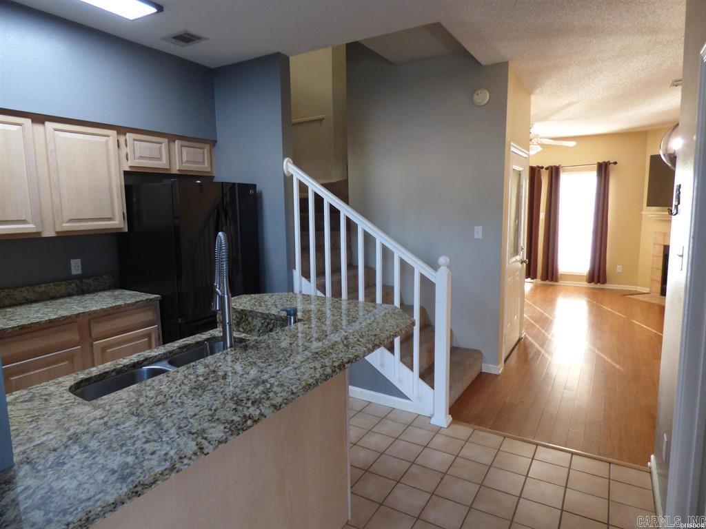 BAYSHORE TOWNHOMES - Residential