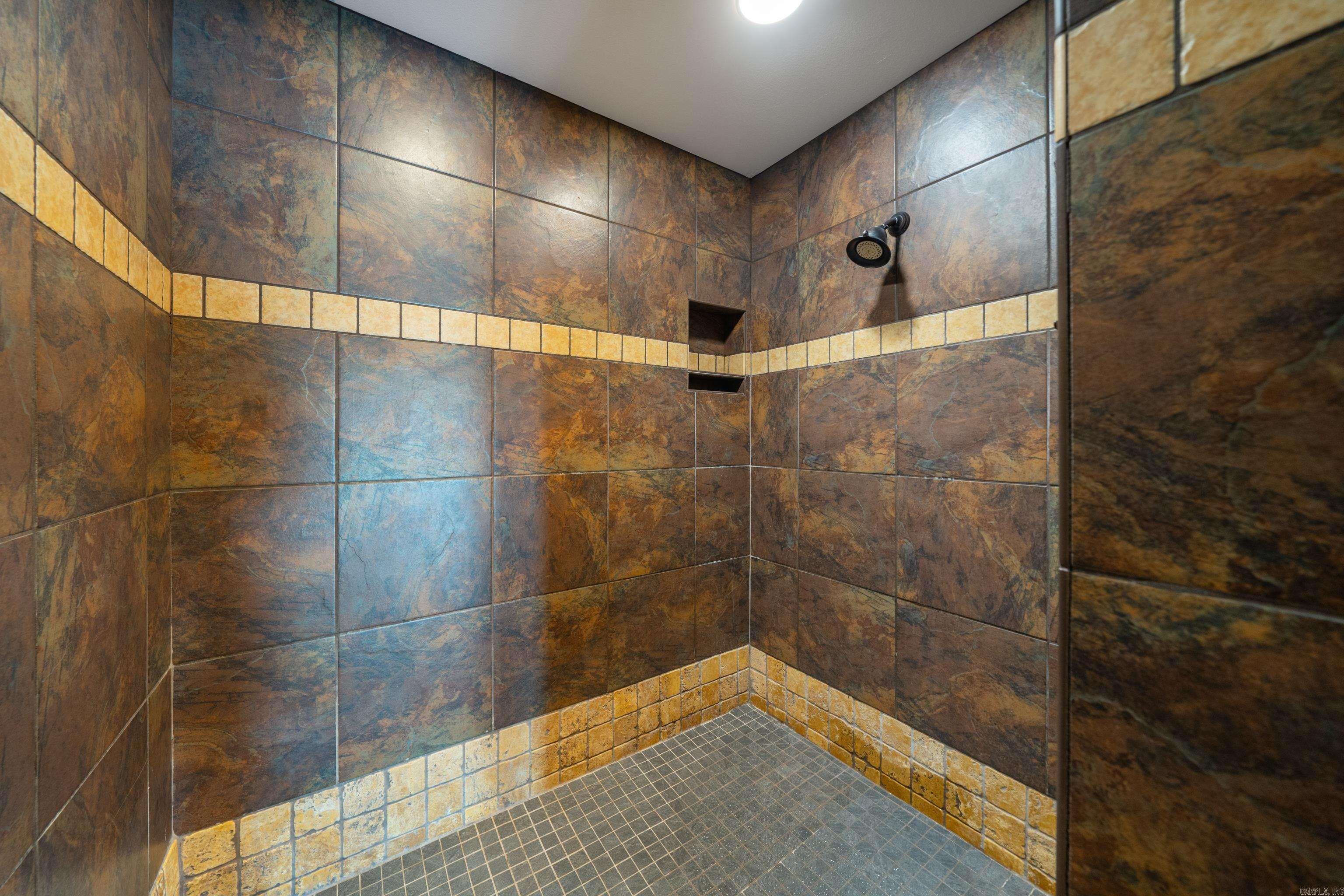 HEATHERWOOD - Residential
